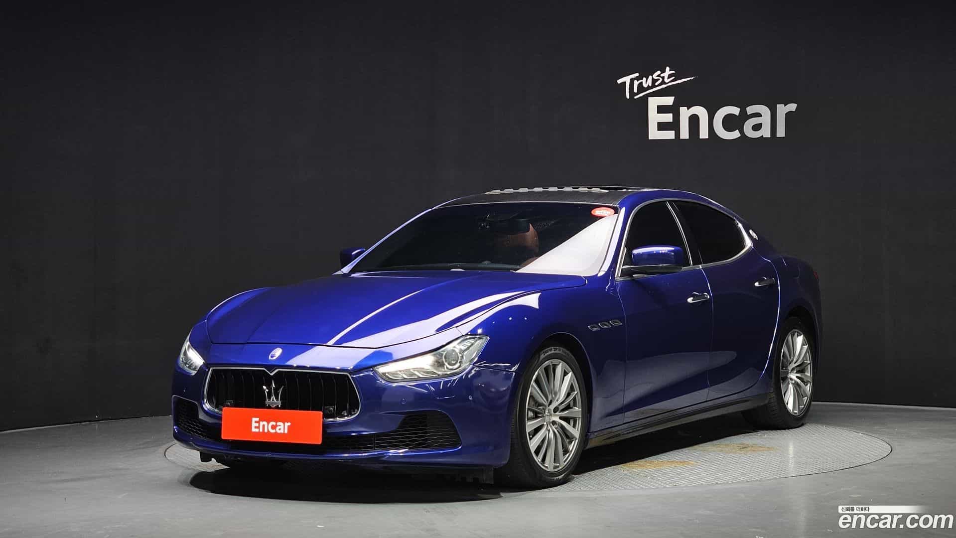 Ghibli Maserati 2015.10-OUTER-001