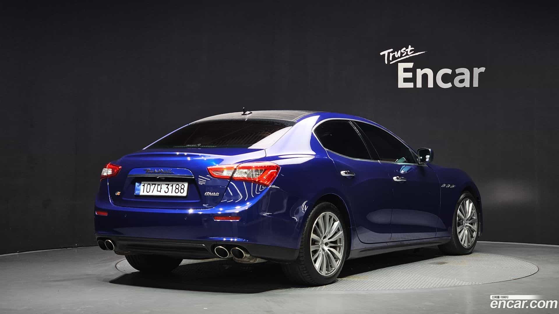 Ghibli Maserati 2015.10-OUTER-002