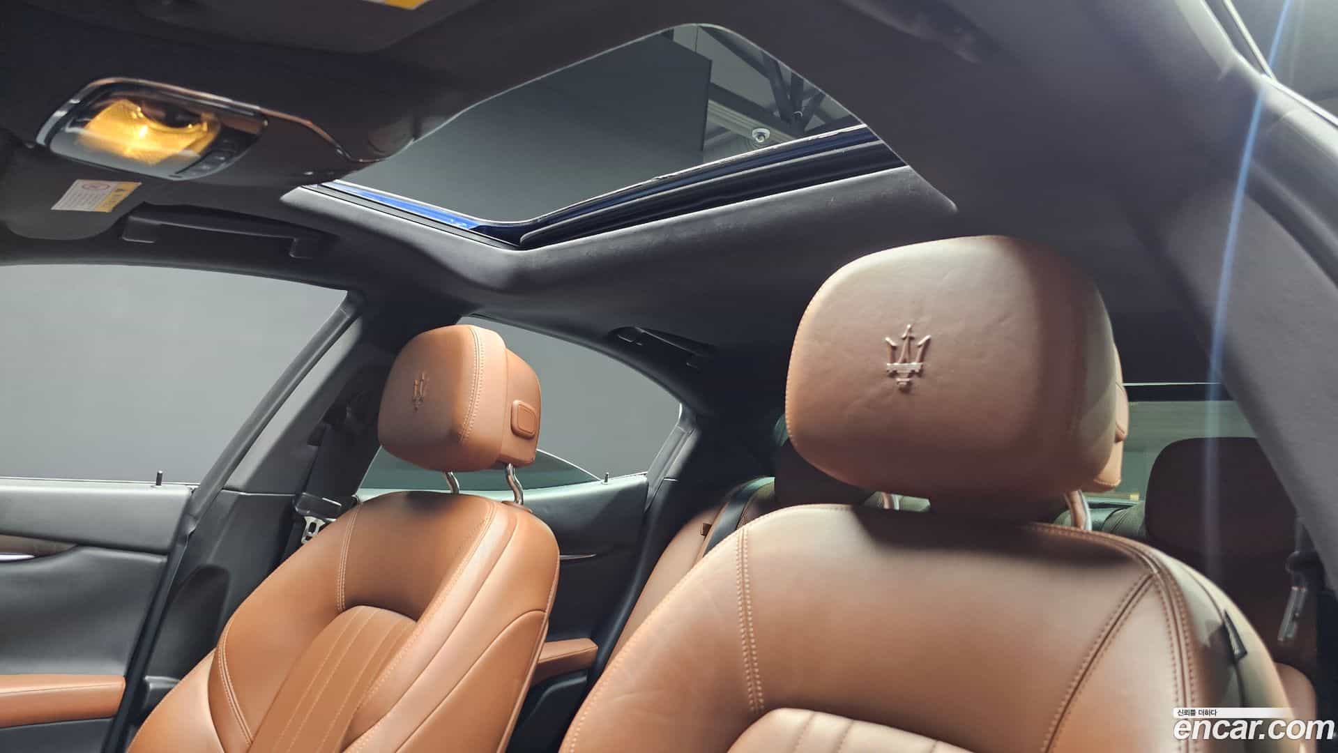Ghibli Maserati 2015.10-OPTION-023