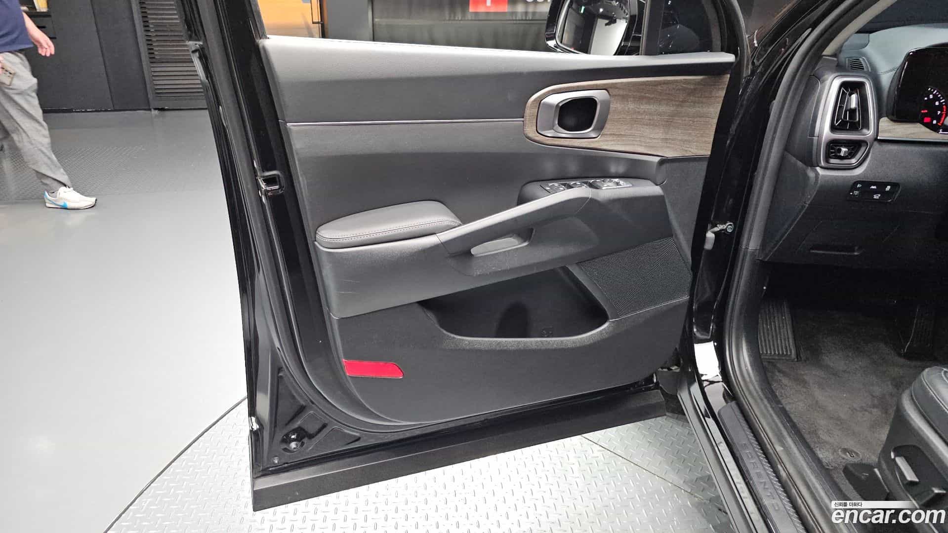 Sorento Kia 2022.2-INNER-034