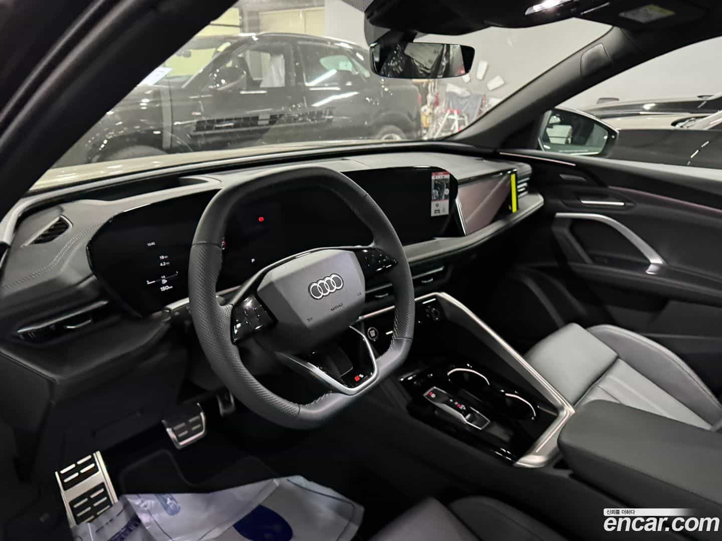 Q5 Audi 2025.11-OUTER-004
