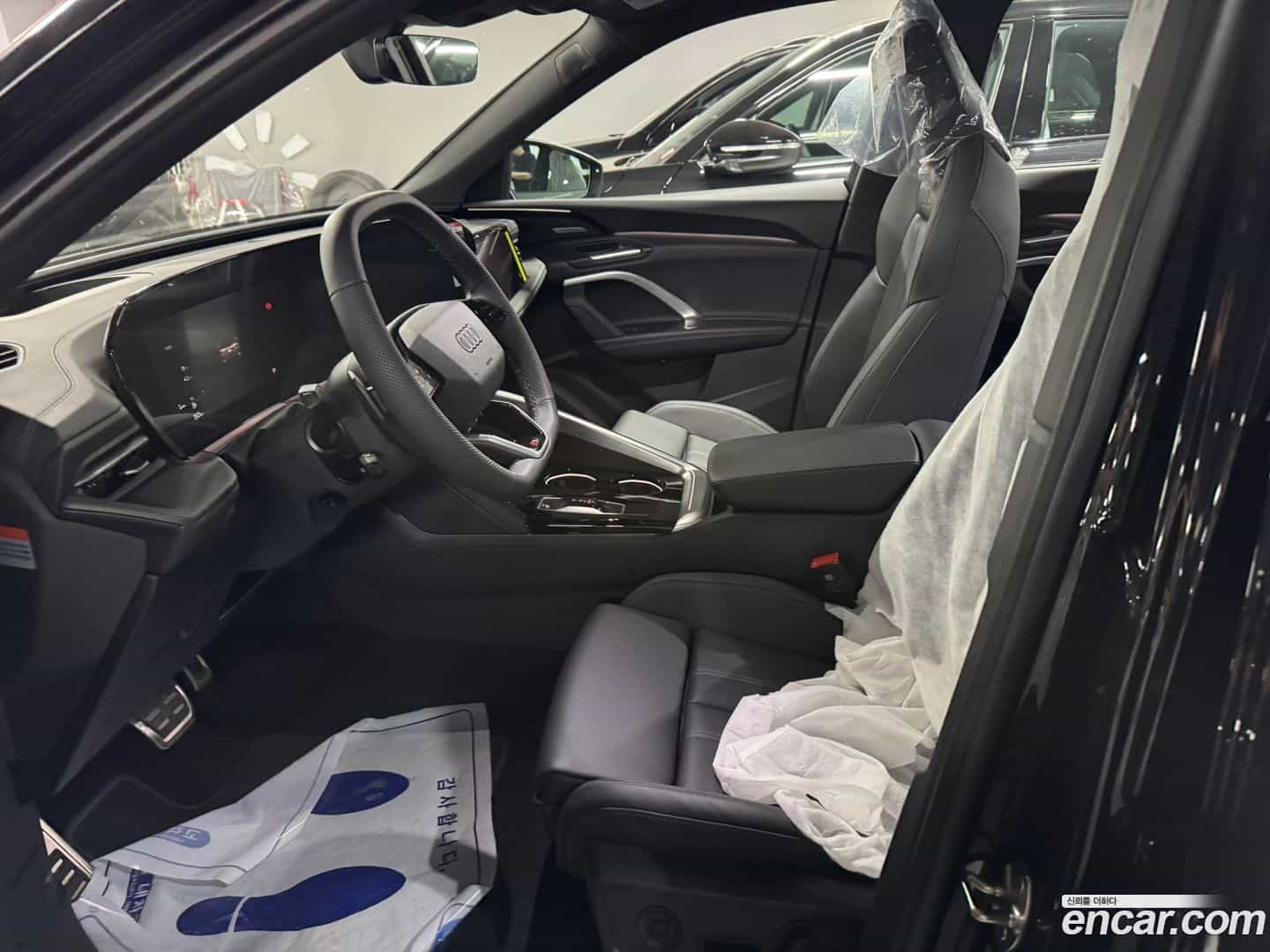 Q5 Audi 2025.11-OUTER-005