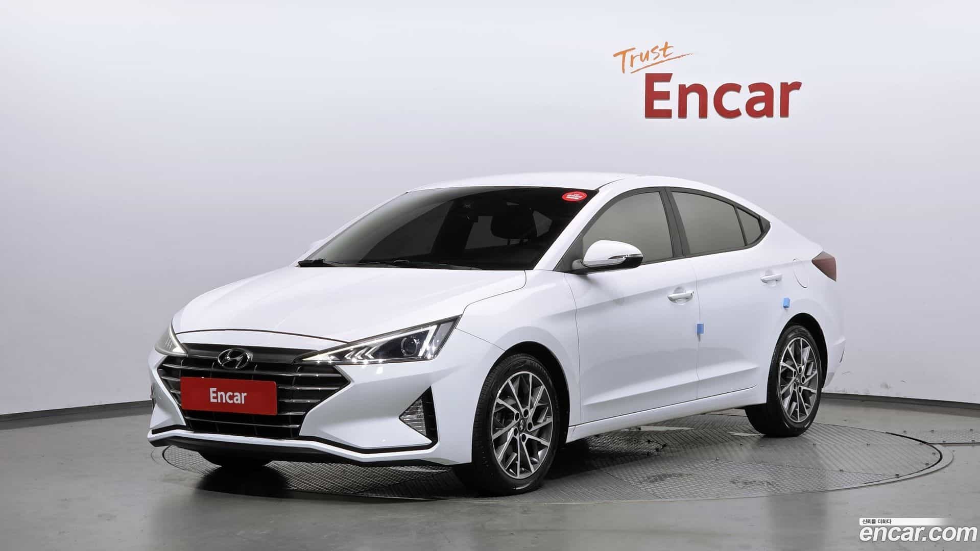AVANTE Hyundai 2019.8-OUTER-001