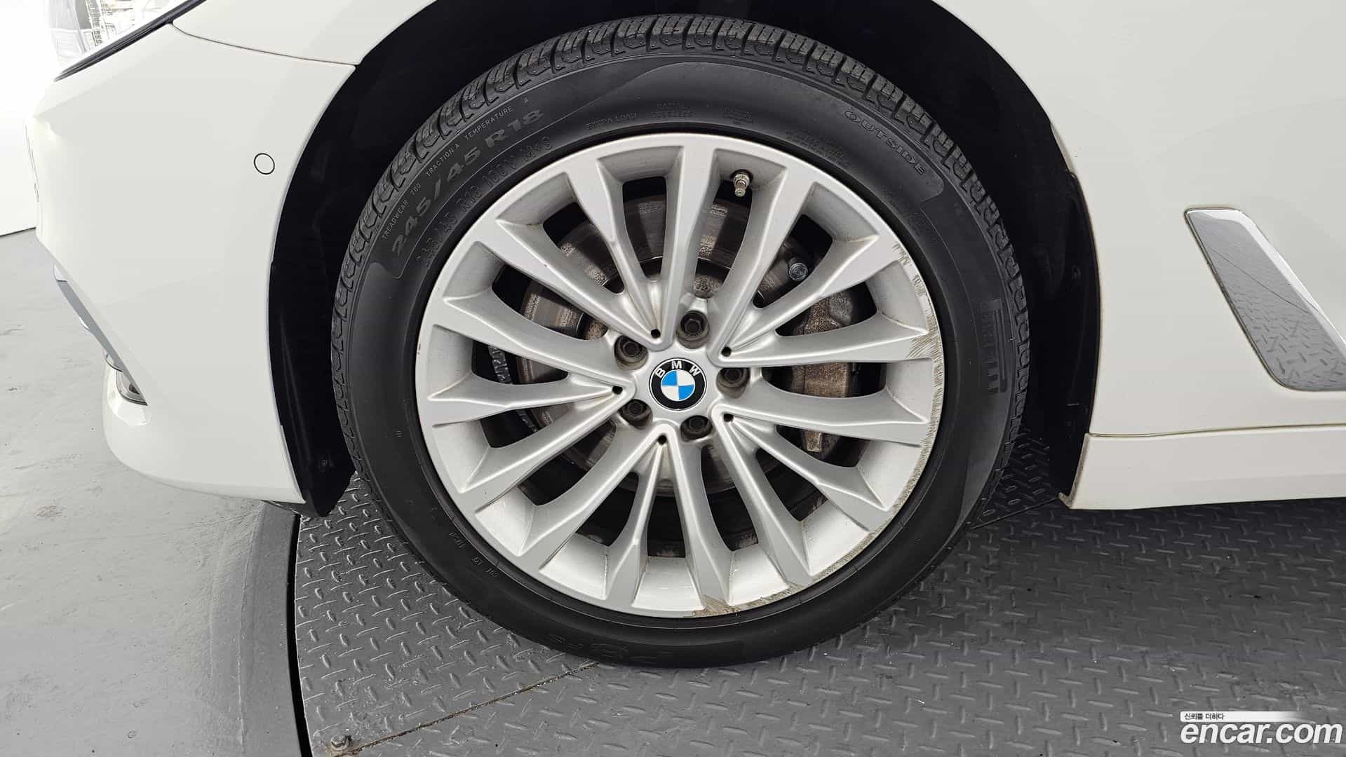5-Series BMW 2020.4-OUTER-005