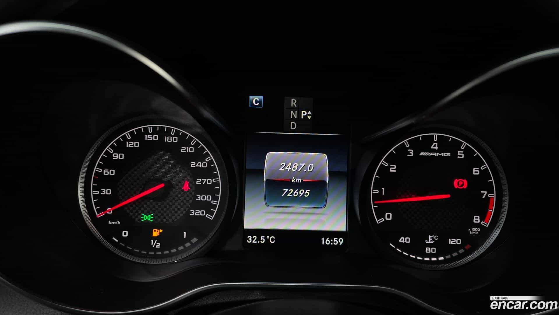 C-Class Mercedes-Benz 2018.11-INNER-008