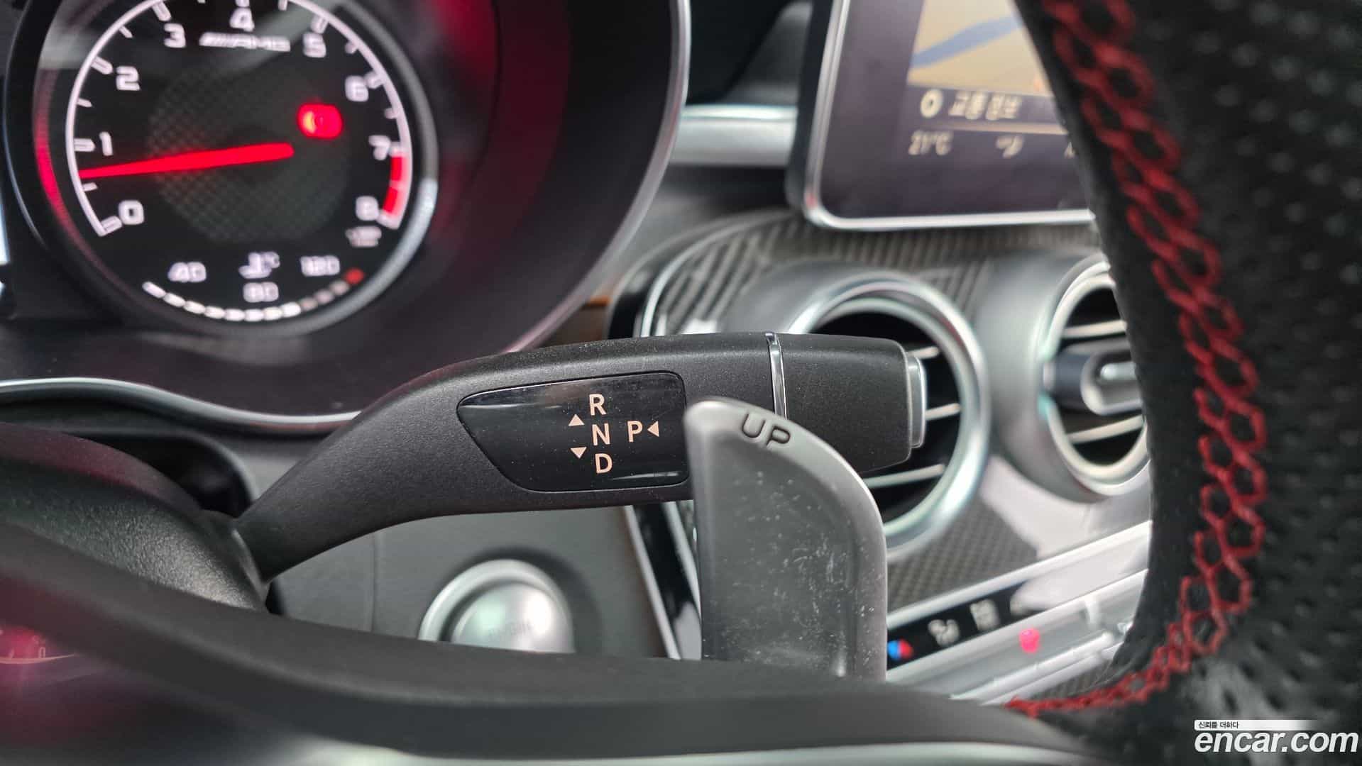 C-Class Mercedes-Benz 2018.11-INNER-009