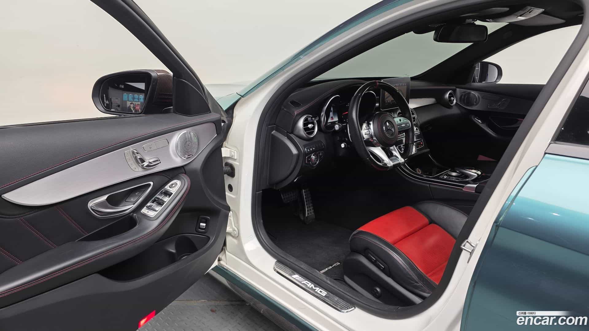 C-Class Mercedes-Benz 2018.11-INNER-010