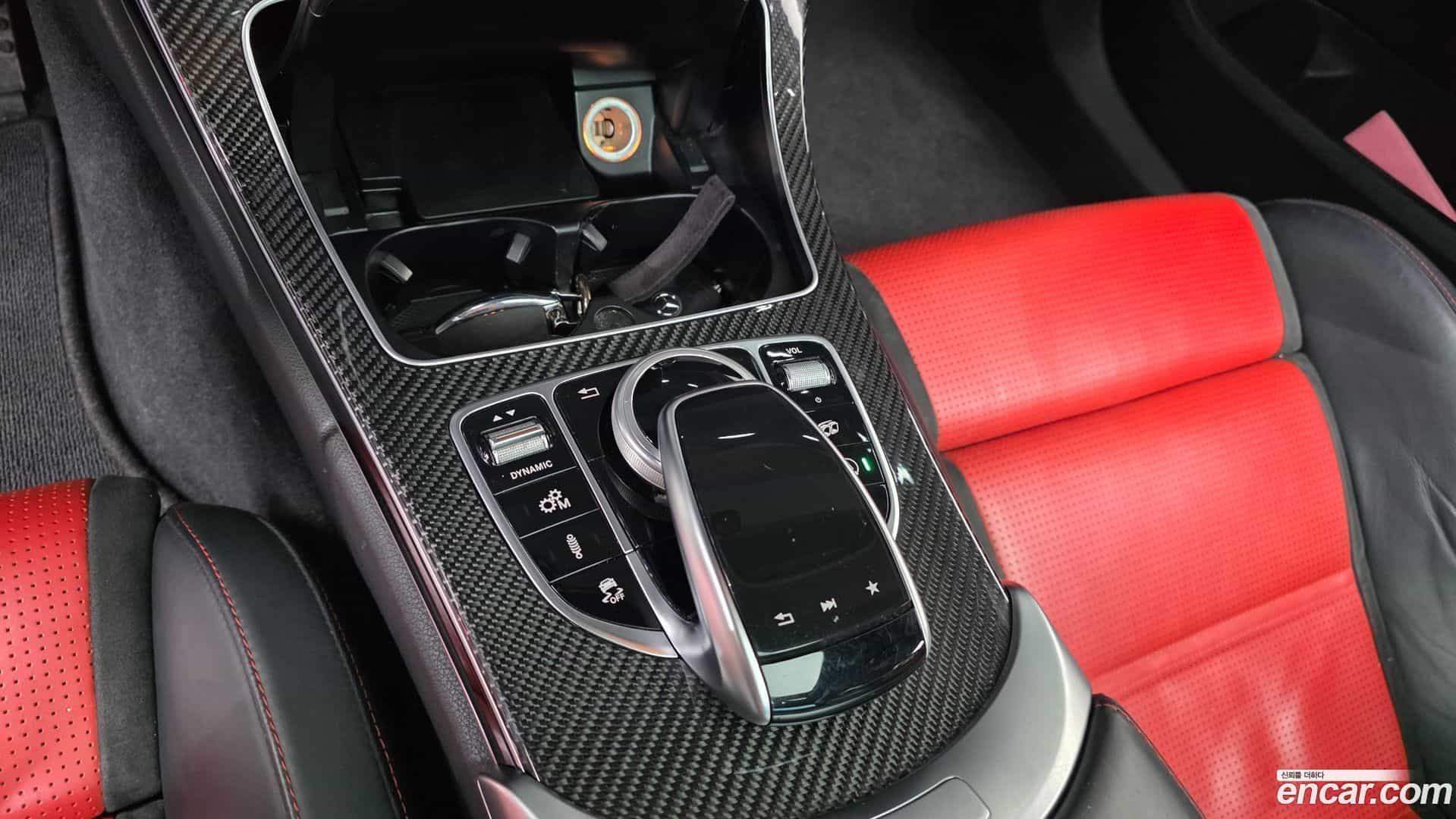 C-Class Mercedes-Benz 2018.11-OPTION-040