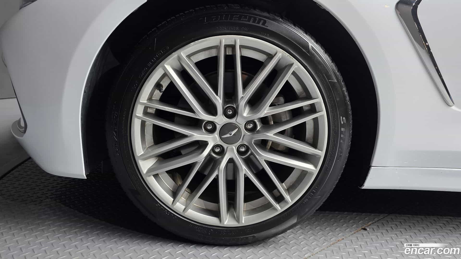 G70 Genesis 2018.11-OUTER-005
