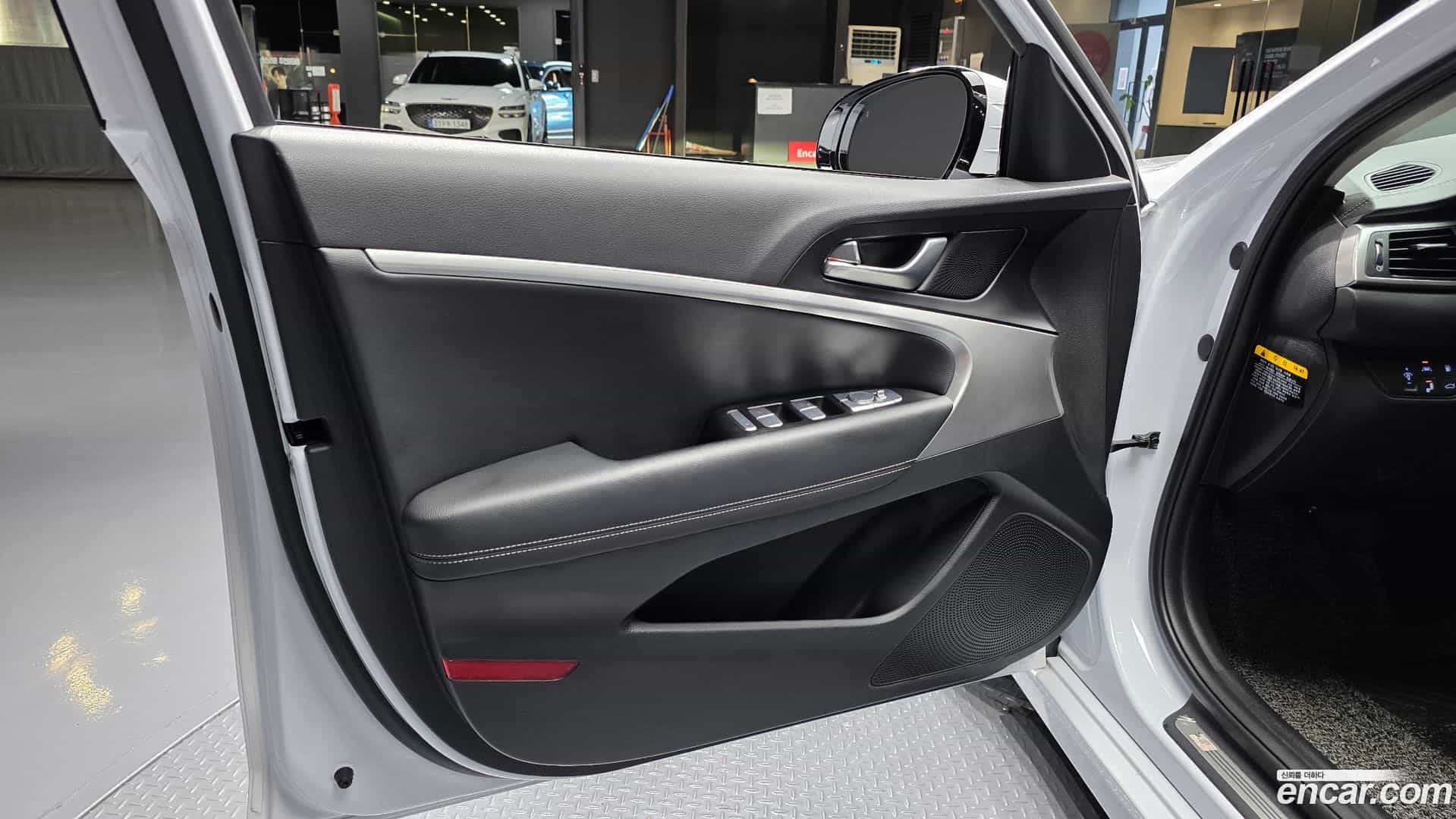 G70 Genesis 2018.11-INNER-034
