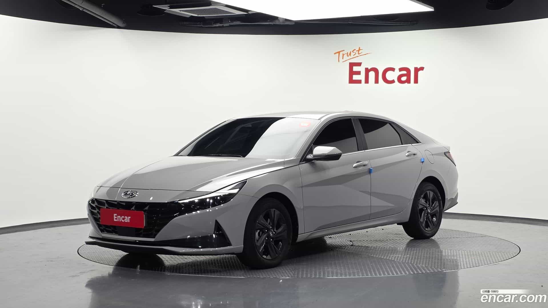 AVANTE Hyundai 2022.6-OUTER-001