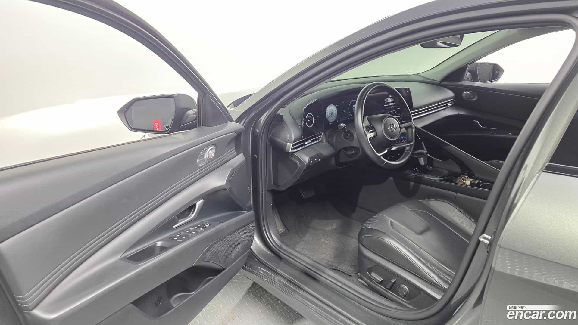 AVANTE Hyundai 2022.3-INNER-010