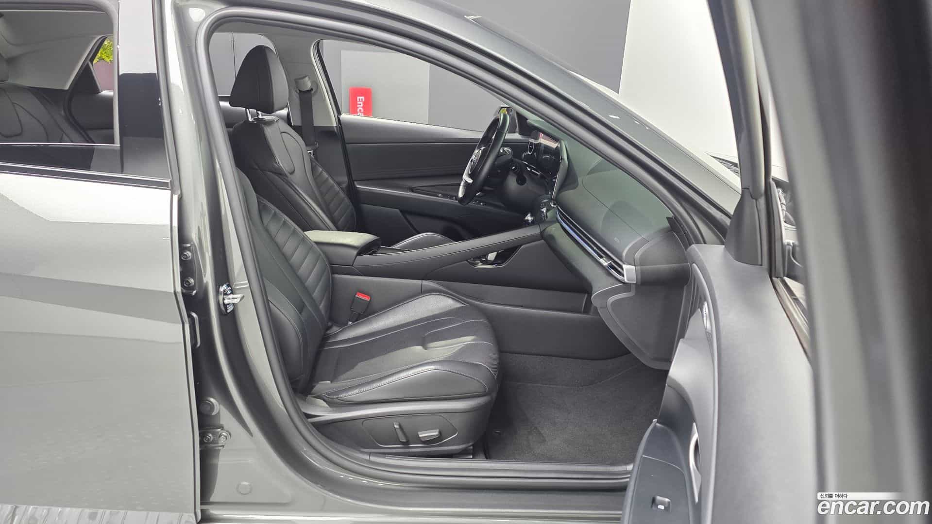 AVANTE Hyundai 2022.3-OPTION-015