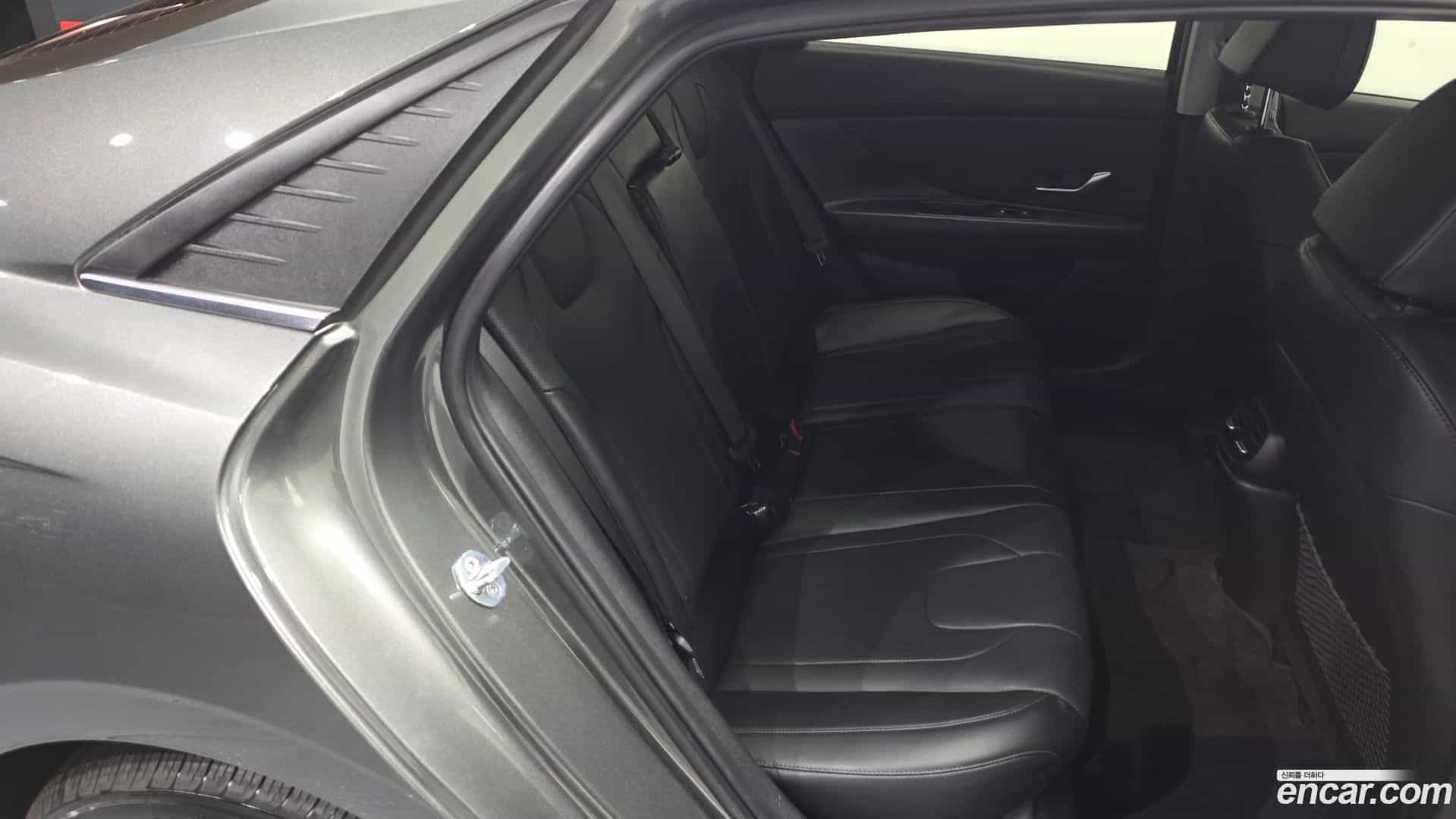 AVANTE Hyundai 2023.1-OPTION-015