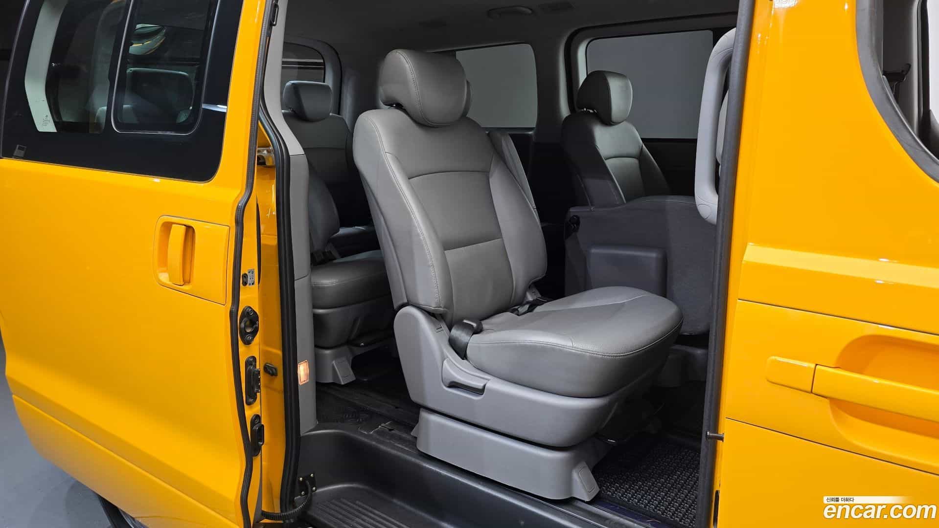 Starex Hyundai 2019.10-OPTION-015