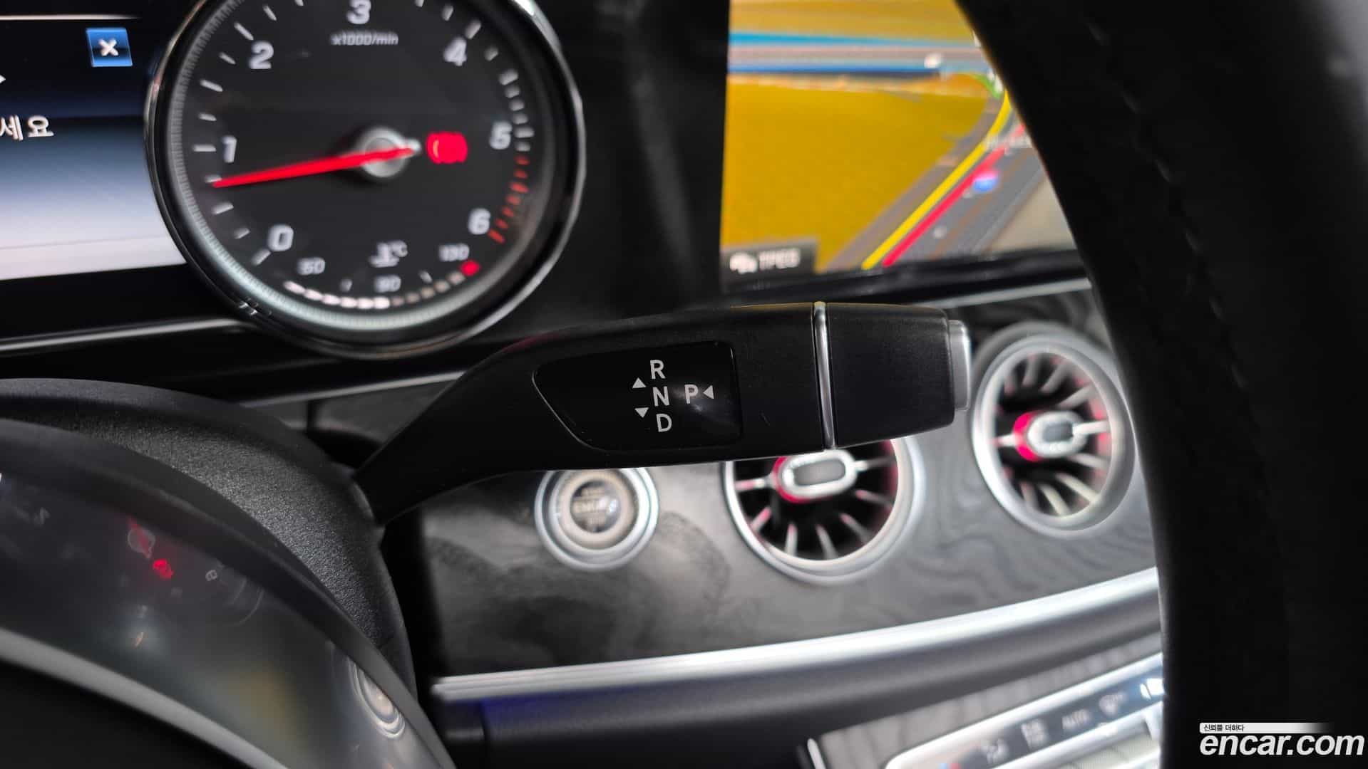 E-Class Mercedes-Benz 2019.11-INNER-009