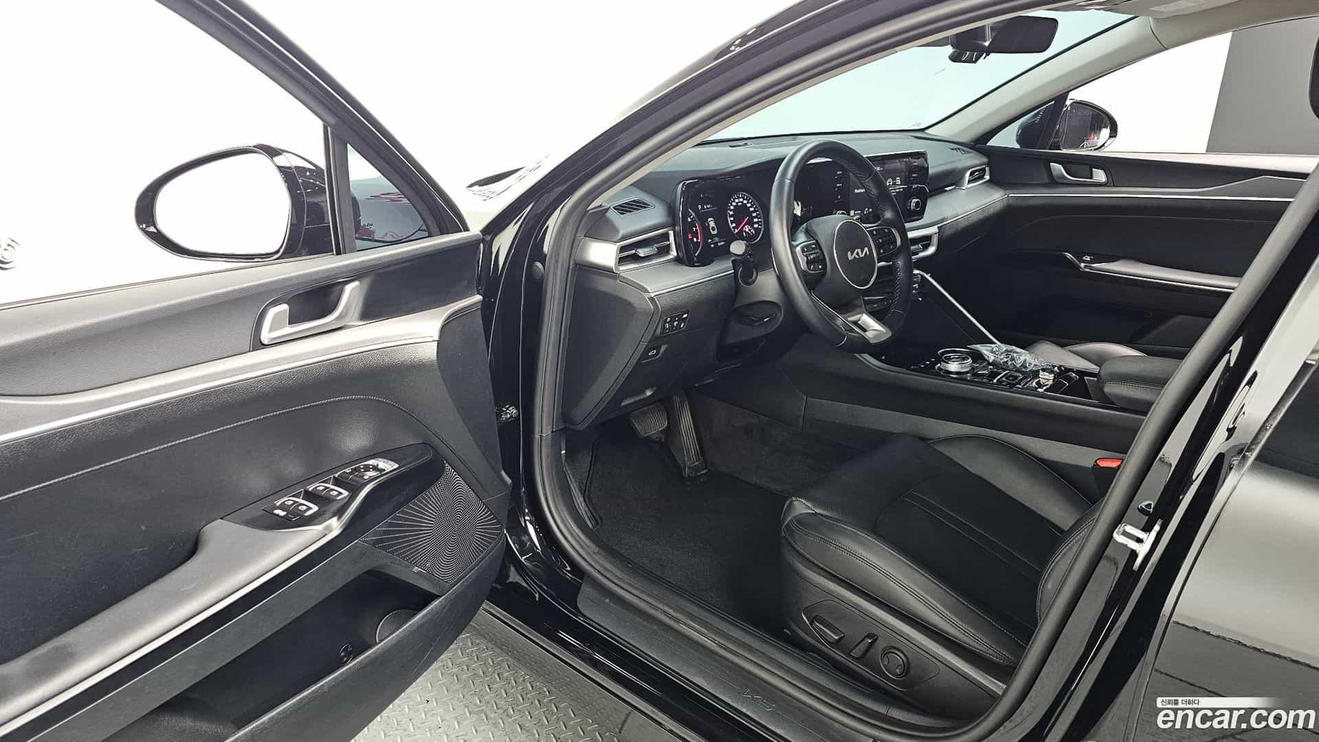 K5 Kia 2023.2-INNER-010