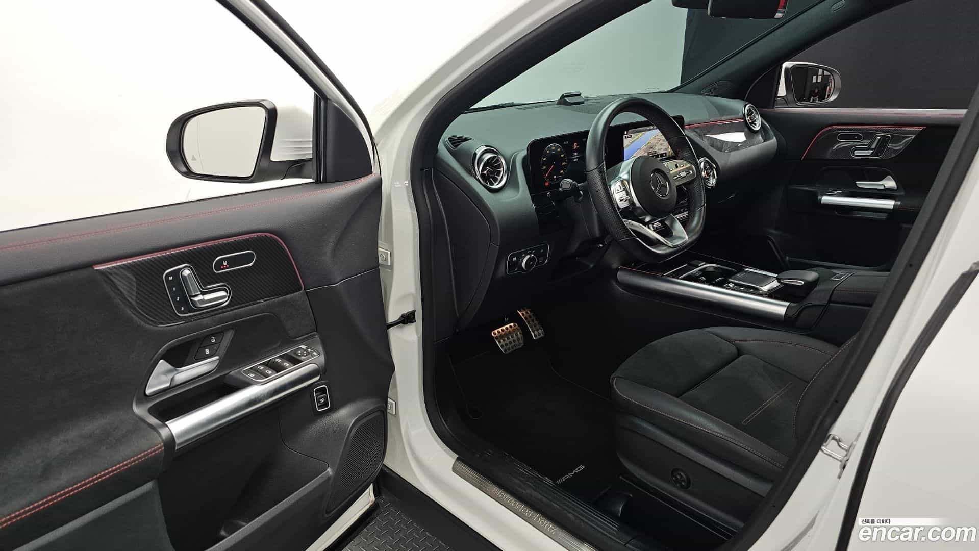 GLA-Class Mercedes-Benz 2023.6-OPTION-015