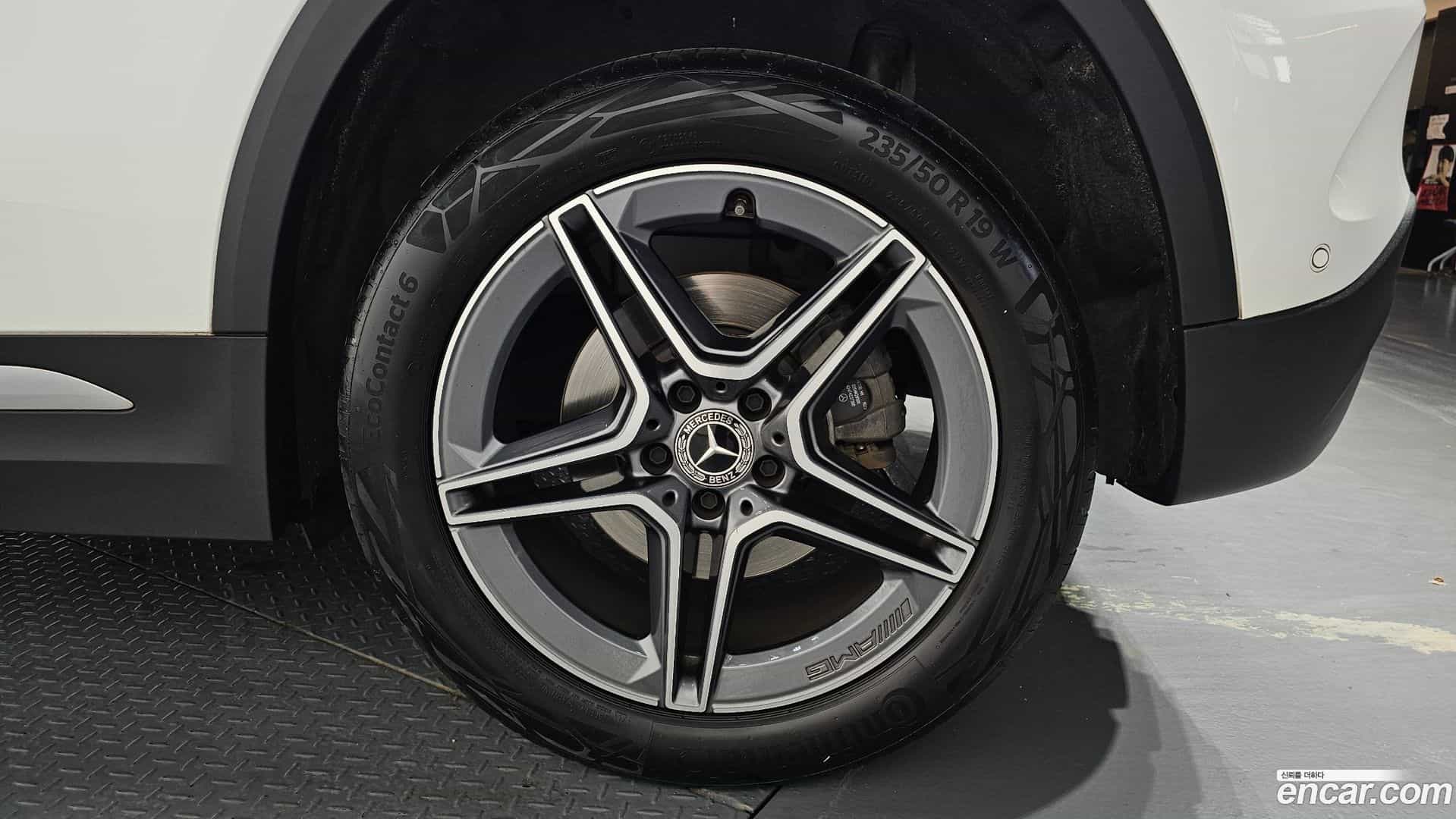 GLA-Class Mercedes-Benz 2023.6-OUTER-031