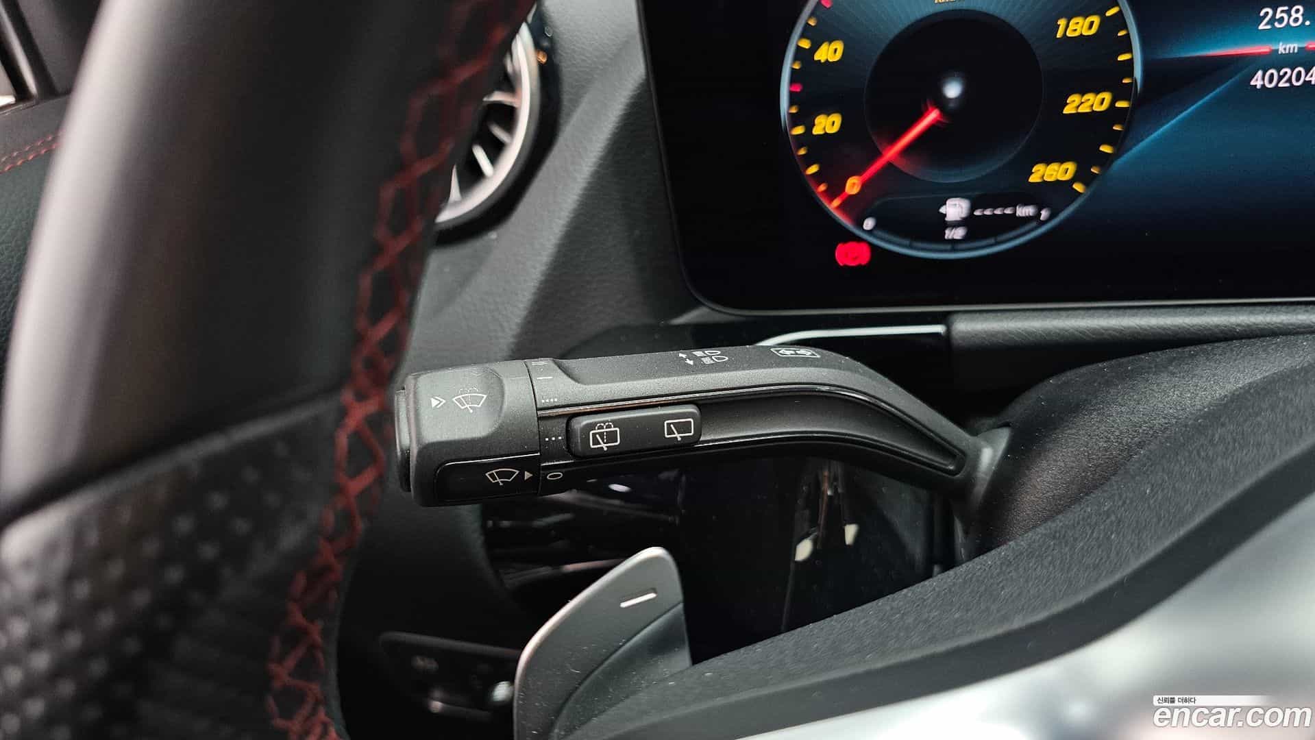 GLA-Class Mercedes-Benz 2023.6-OPTION-042