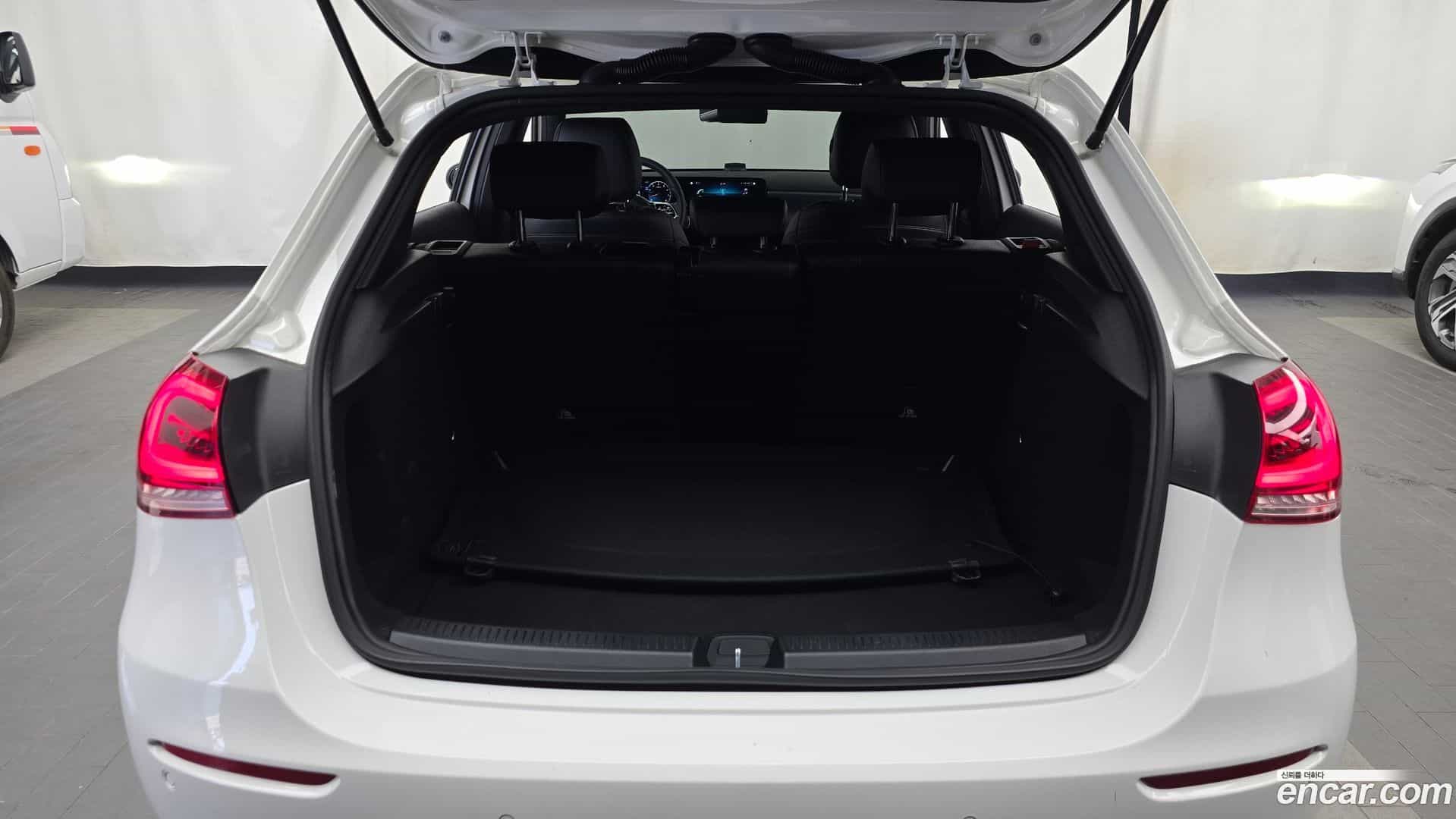 A-Class Mercedes-Benz 2021.1-OPTION-024