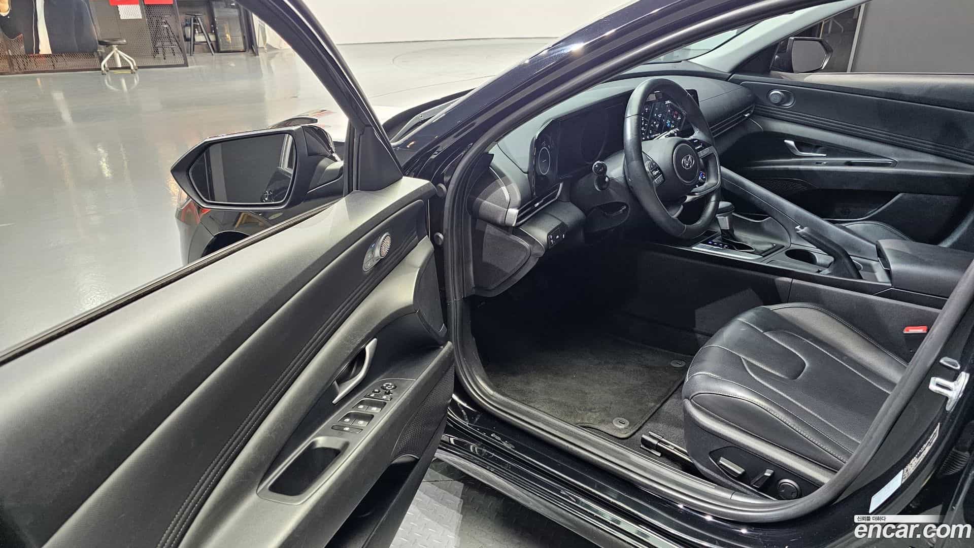 AVANTE Hyundai 2022.9-INNER-010