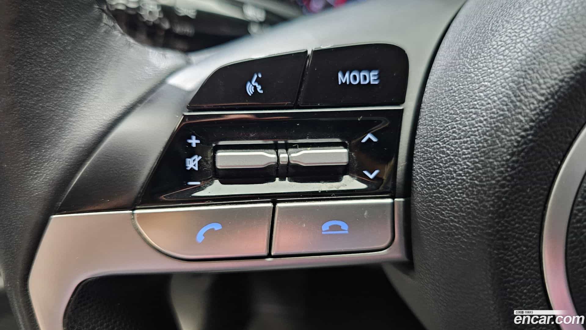 AVANTE Hyundai 2022.9-OPTION-023