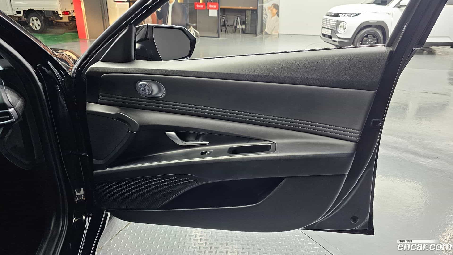 AVANTE Hyundai 2022.9-INNER-035