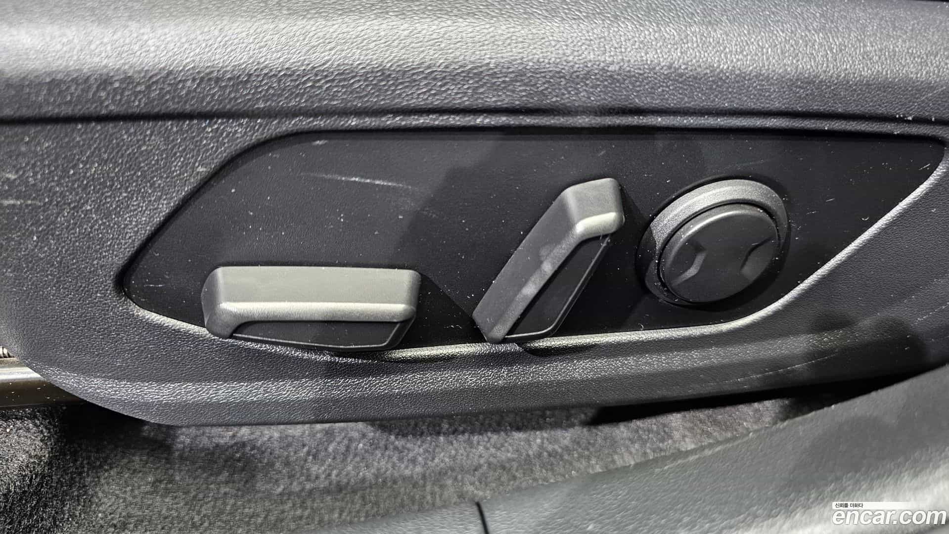 AVANTE Hyundai 2022.9-OPTION-044