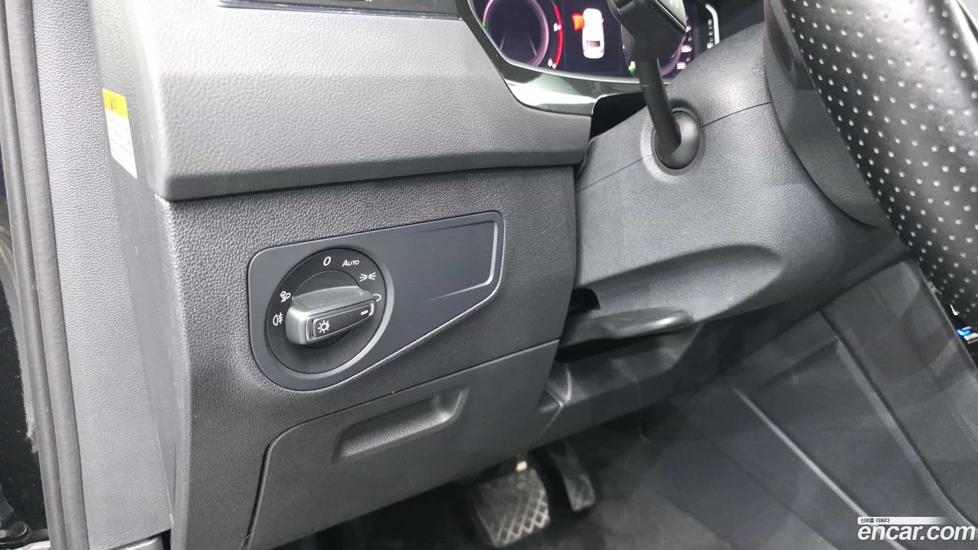 Tiguan Volkswagen 2021.8-OPTION-016