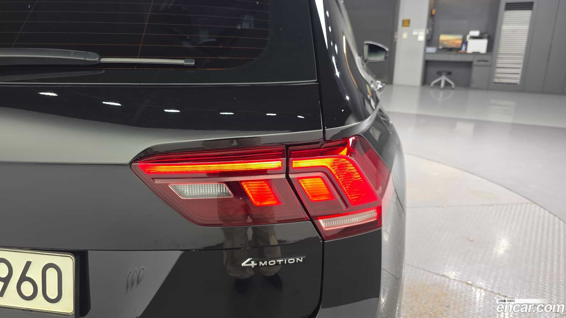 Tiguan Volkswagen 2021.8-OUTER-033