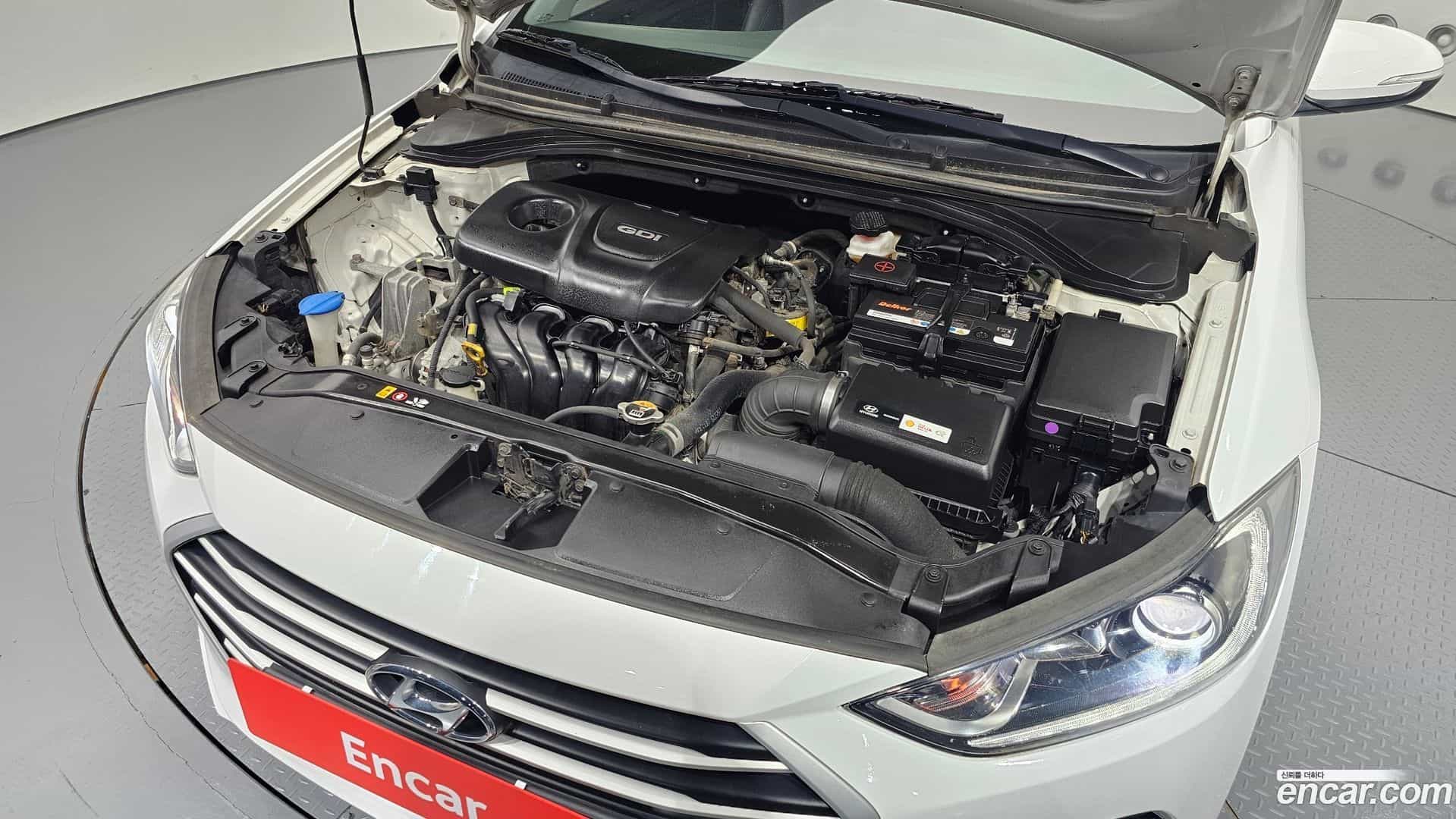 AVANTE Hyundai 2016.5-OUTER-006