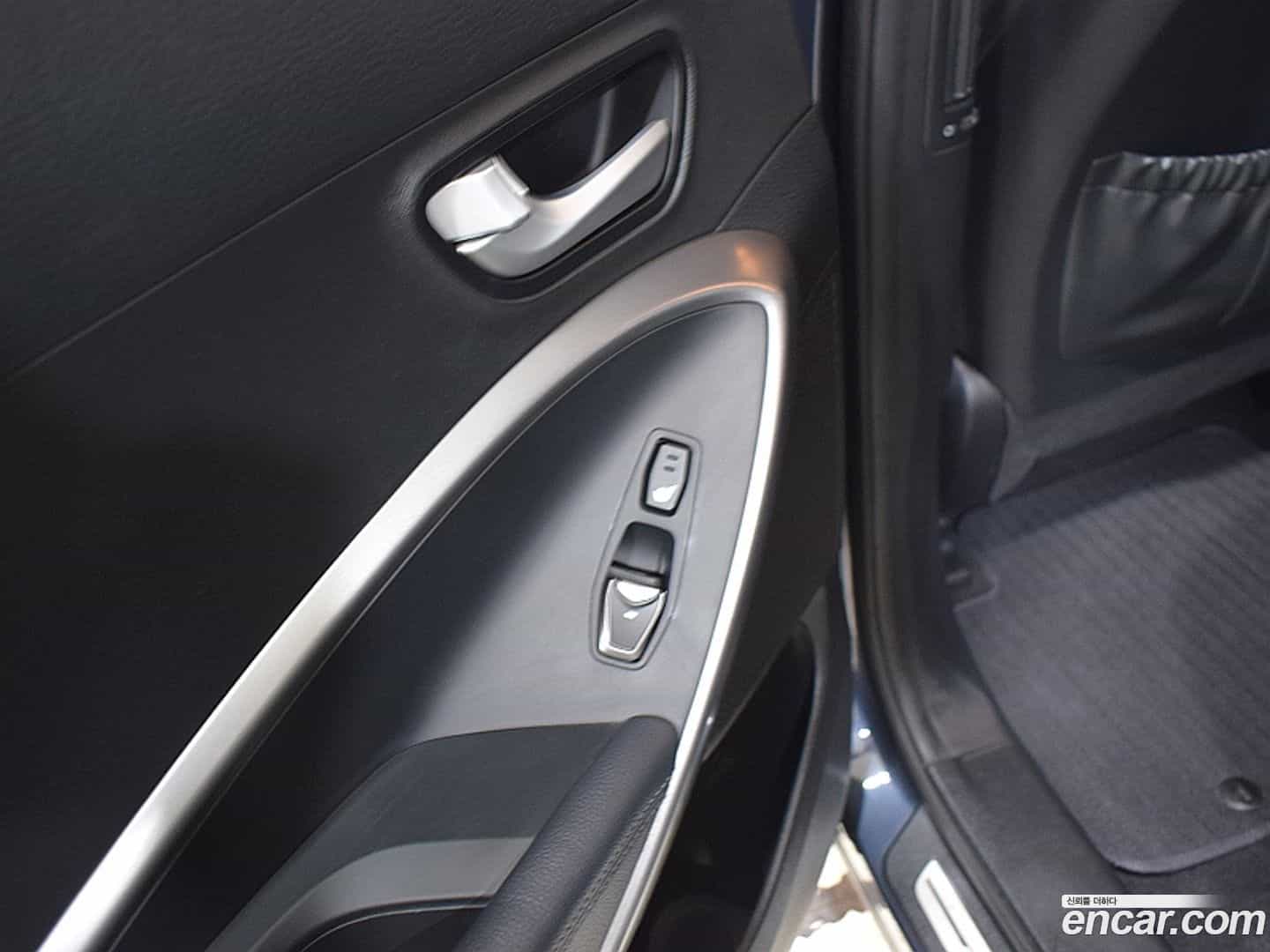 Maxcruz Hyundai 2013.9-INNER-008