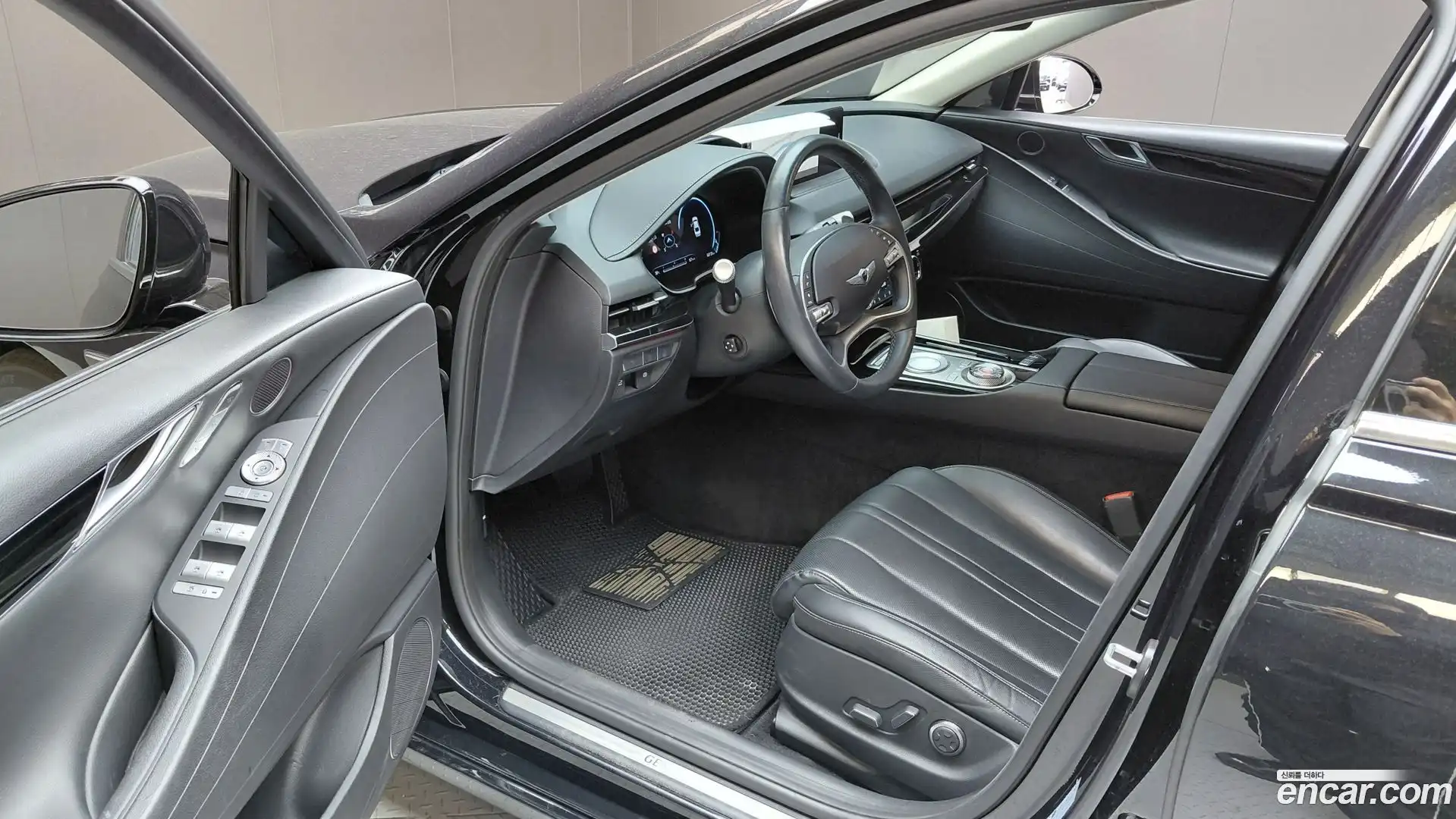G80 Genesis 2022.10-INNER-010