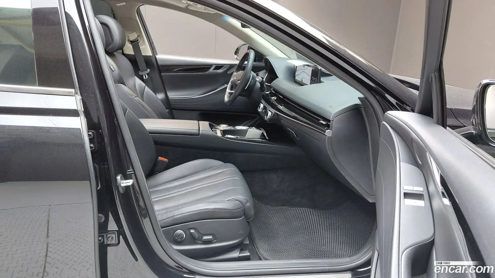 G80 Genesis 2022.10-INNER-036