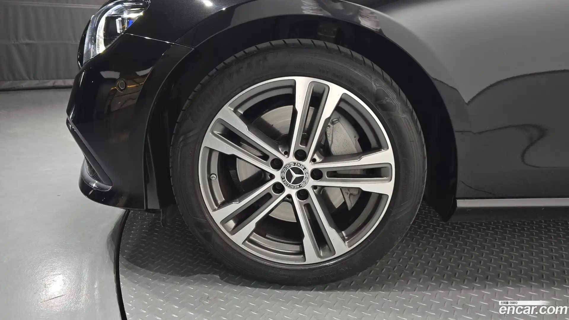 E-Class Mercedes-Benz 2021.4-OUTER-005