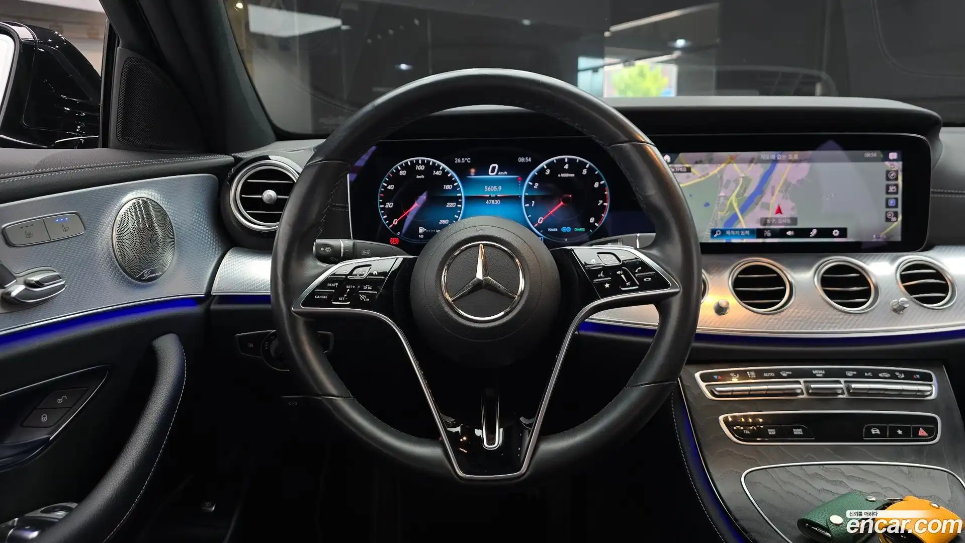 E-Class Mercedes-Benz 2021.4-OPTION-016