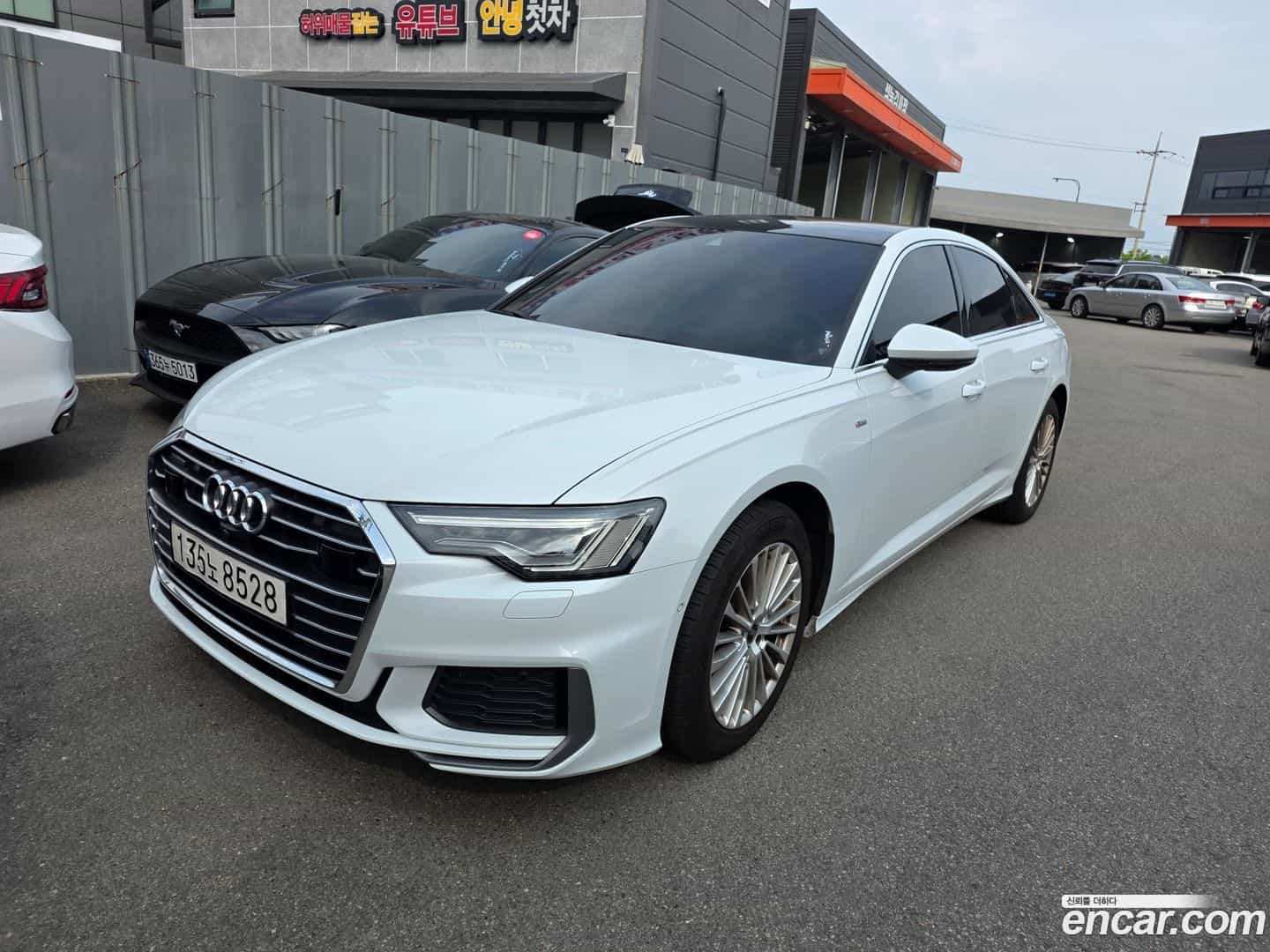 A6 Audi 2021.11-OUTER-002