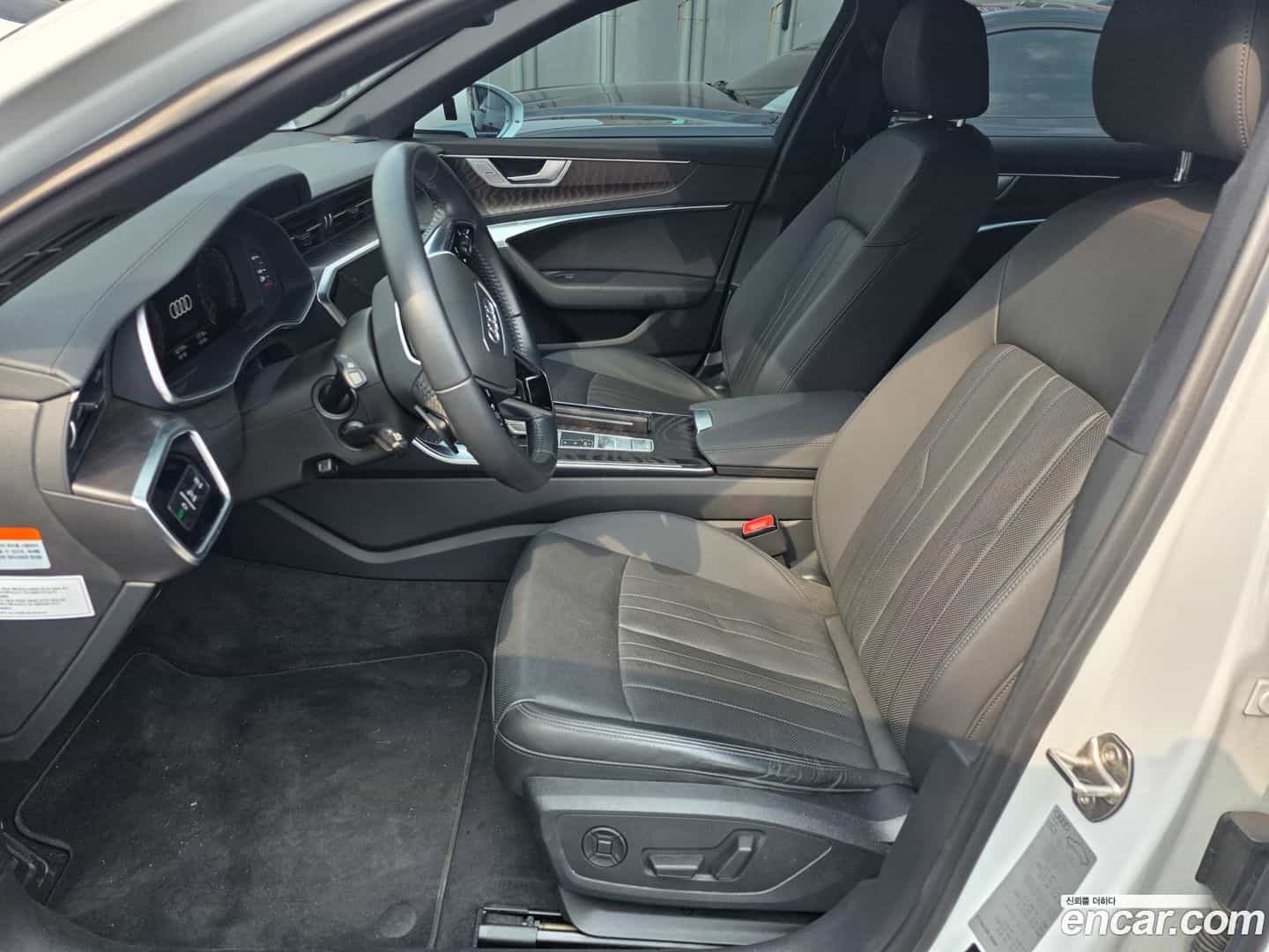 A6 Audi 2021.11-OUTER-003