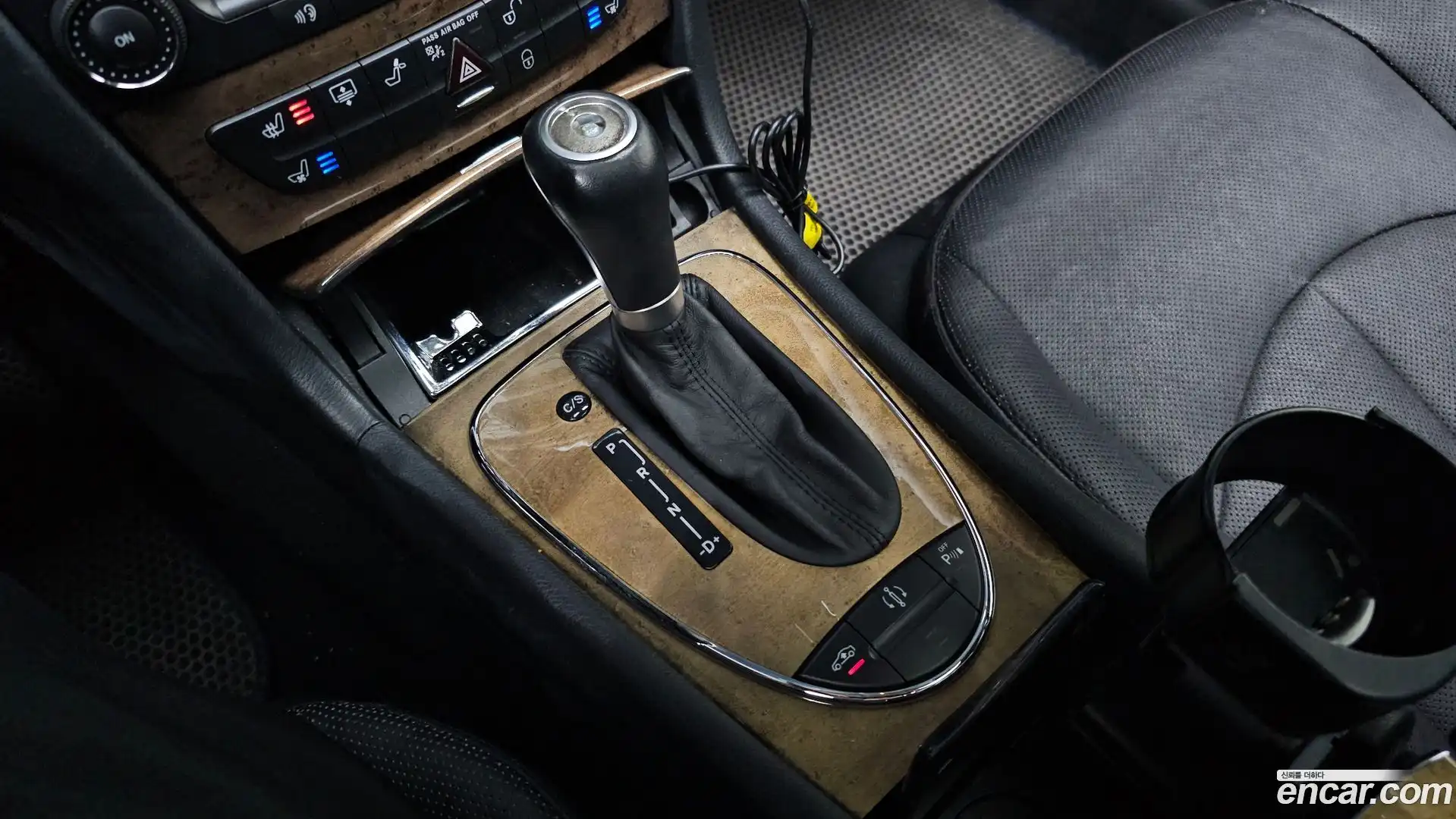E-Class Mercedes-Benz 2007.7-INNER-009