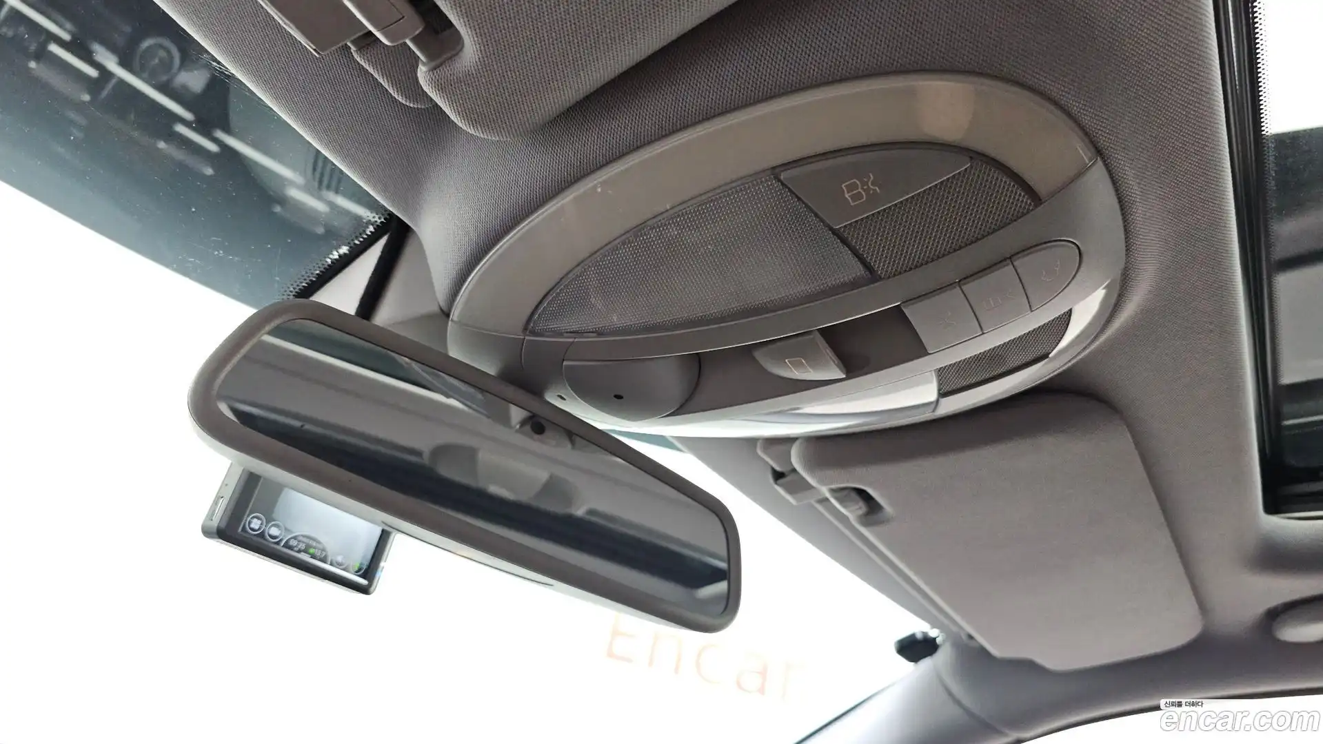 E-Class Mercedes-Benz 2007.7-OPTION-021