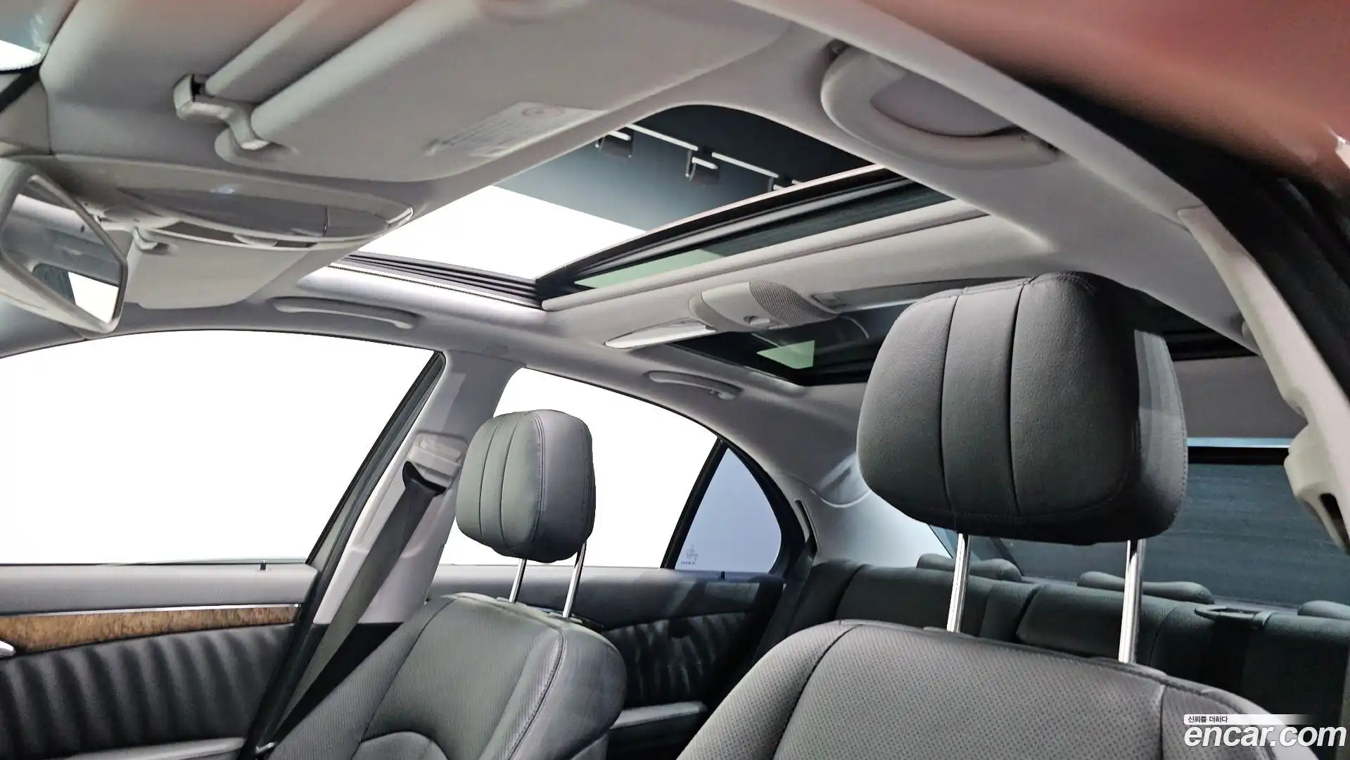 E-Class Mercedes-Benz 2007.7-OPTION-022