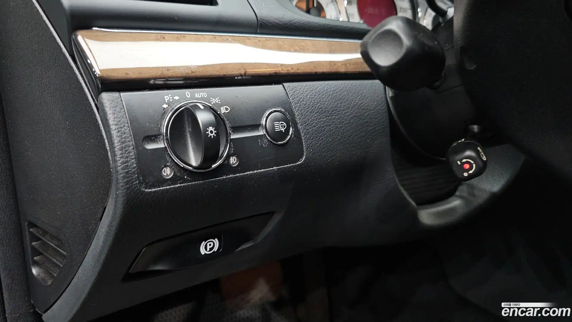 E-Class Mercedes-Benz 2007.7-OPTION-023