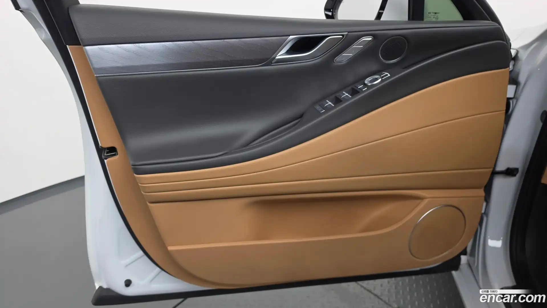 G80 Genesis 2022.9-INNER-034