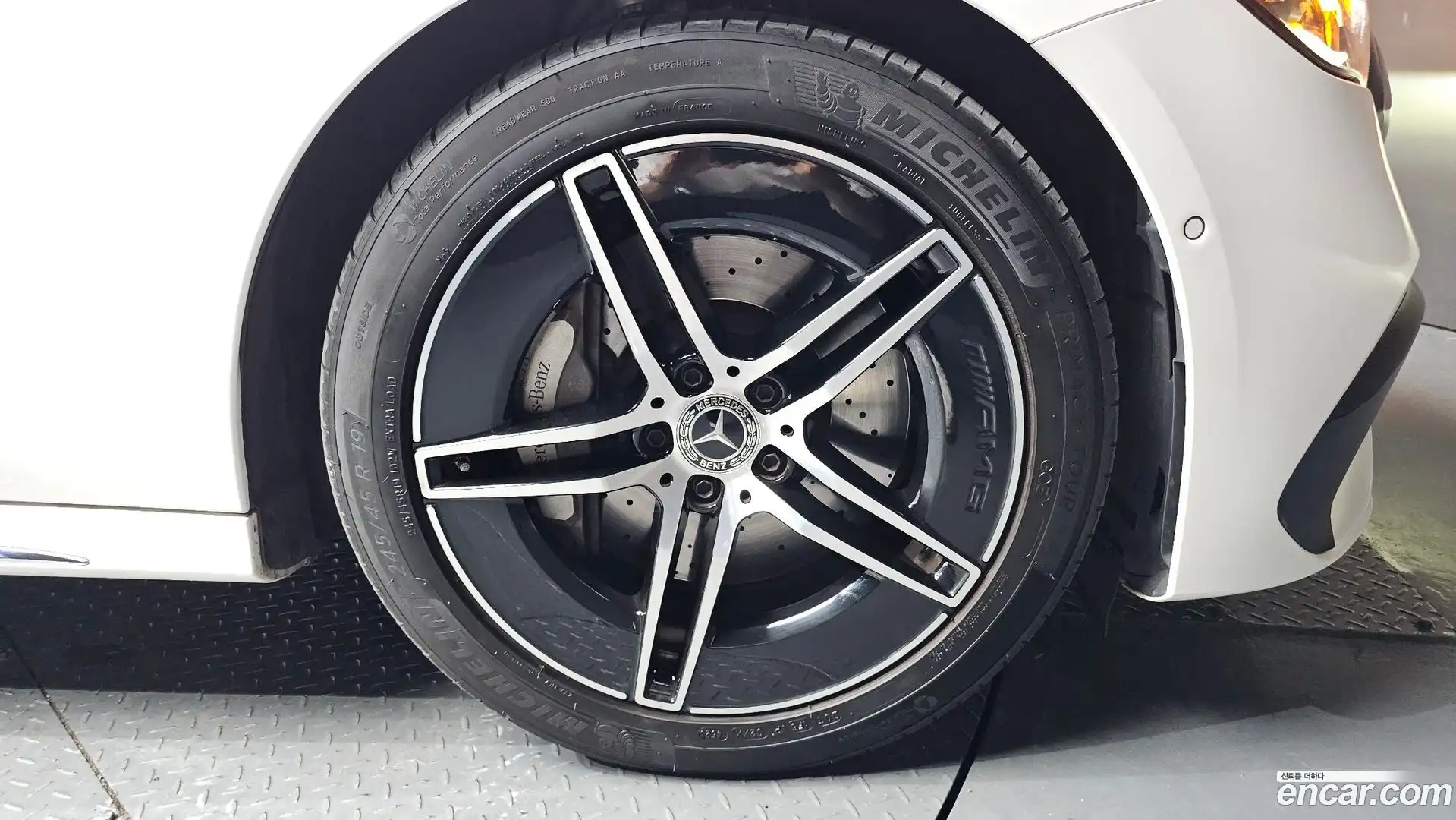 E-Class Mercedes-Benz 2024.1-OUTER-005
