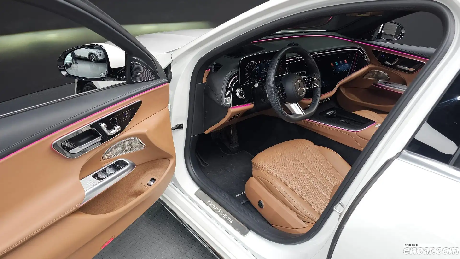 E-Class Mercedes-Benz 2024.1-INNER-010