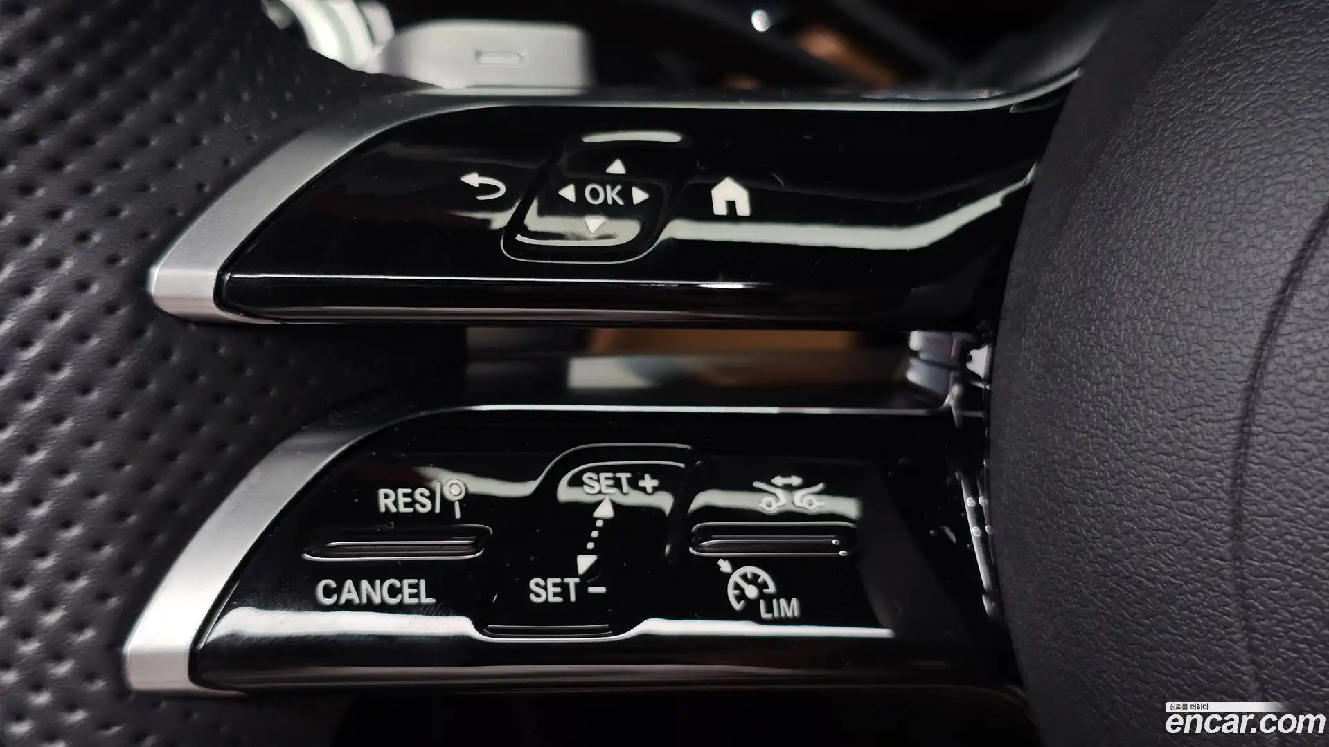 E-Class Mercedes-Benz 2024.1-OPTION-017