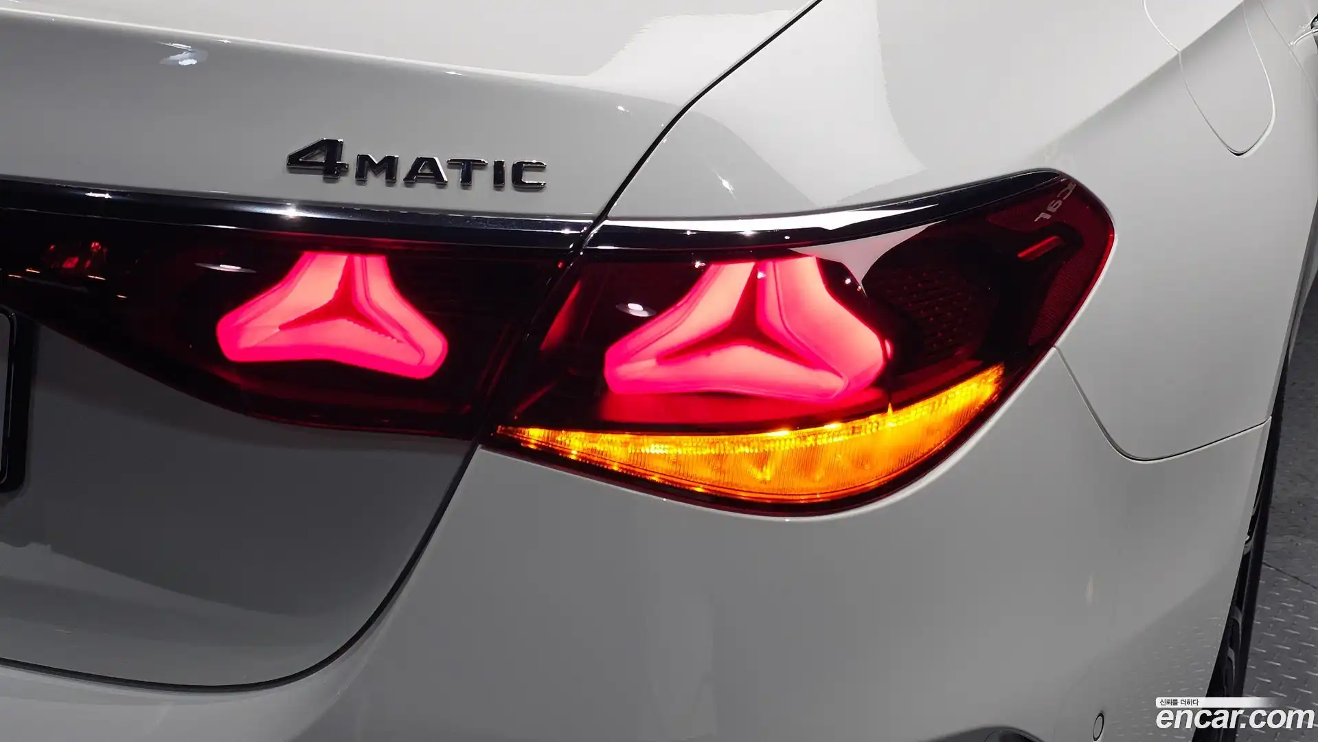 E-Class Mercedes-Benz 2024.1-OUTER-033