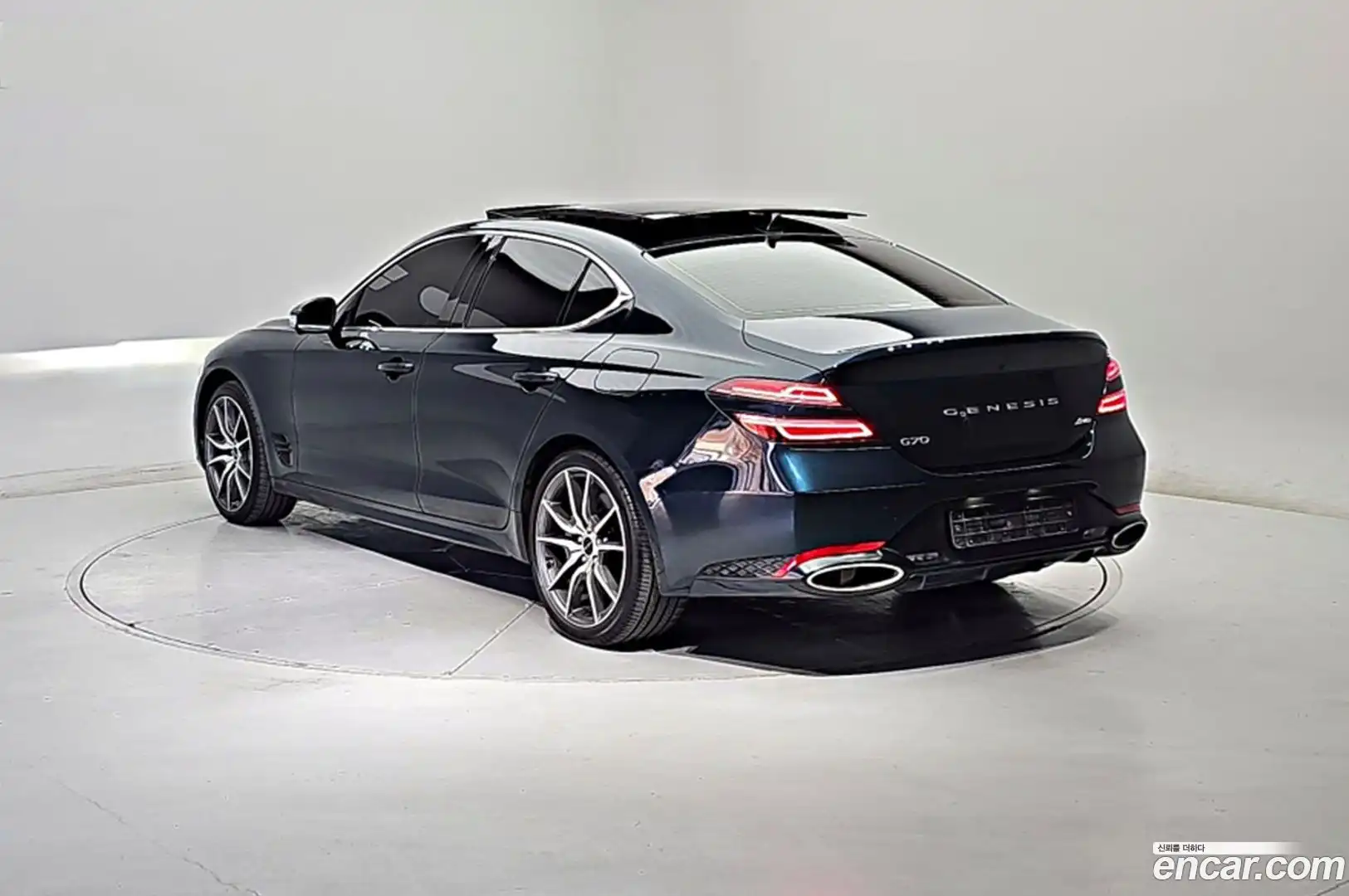 G70 Genesis 2023.9-OUTER-002