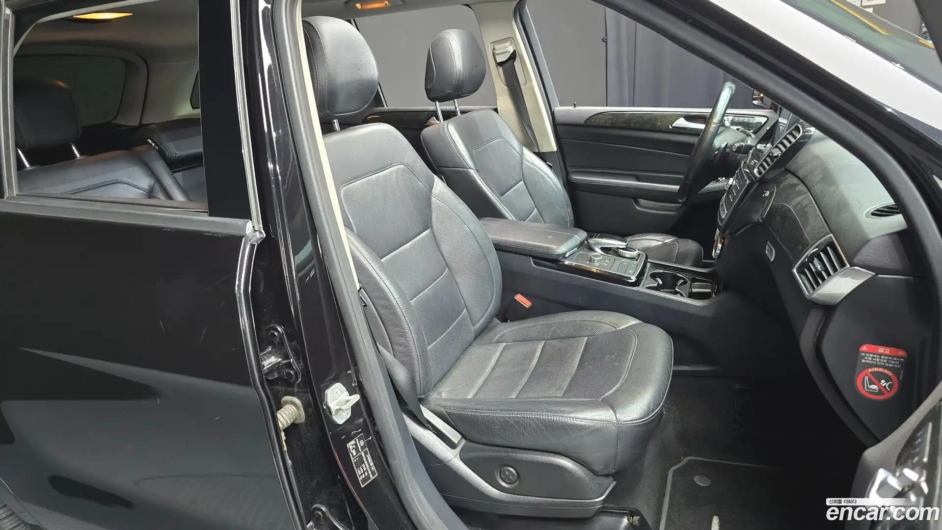 GLE-Class Mercedes-Benz 2016.3-OPTION-016